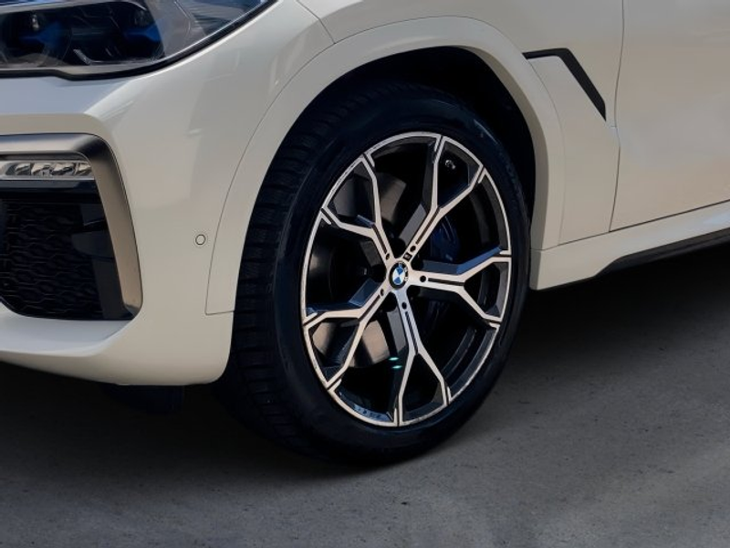 BMW X6 M50i G06 N63 — photo 8