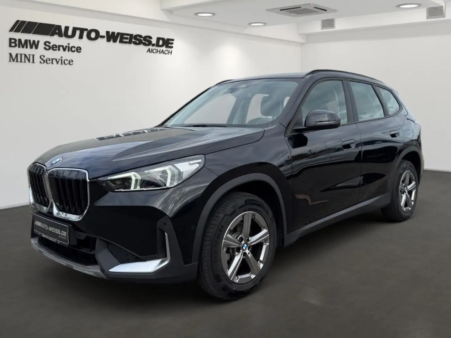 BMW X1 20dxA SPORTSITZ+NAVI+LED+SLI+SHZ+LHZ+BT+APPLE Schwarz - 1