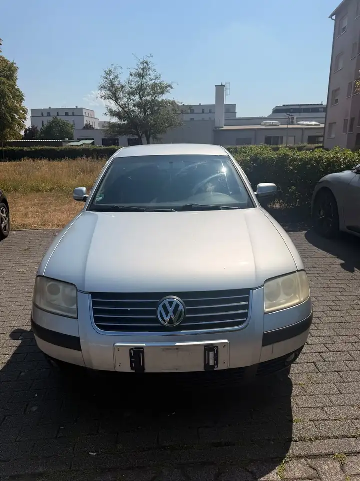 Volkswagen Passat 1.6, foto 5