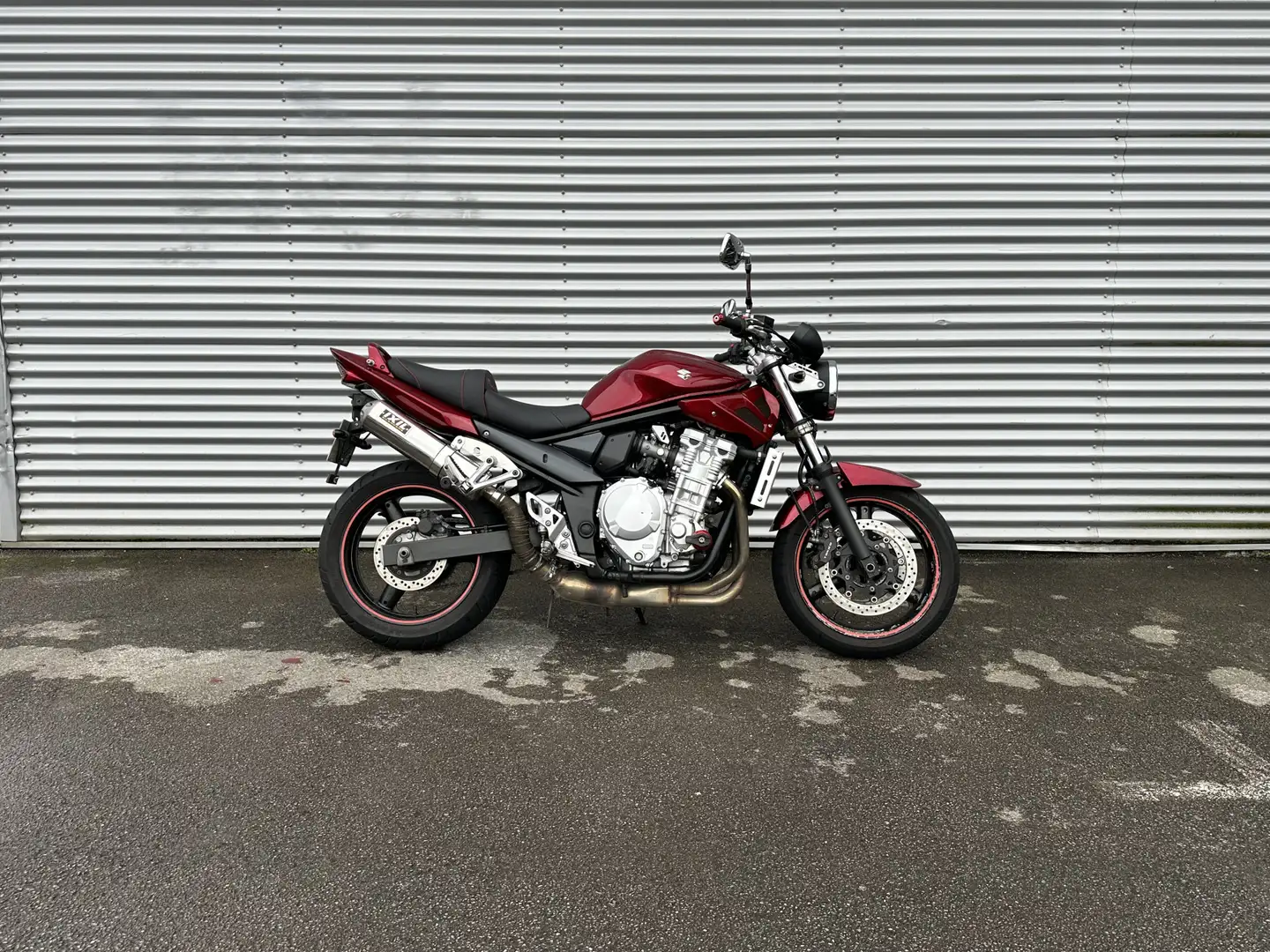 Suzuki GSF 650 Rojo - 1
