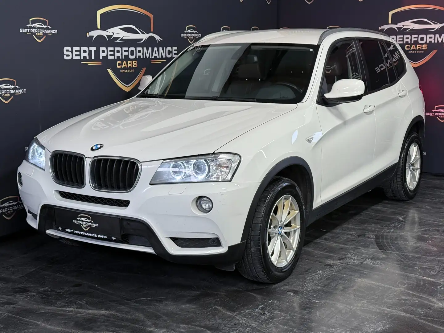 BMW X3 xDrive 20 d Weiß - 1