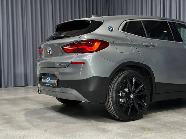 BMW X2 view 9