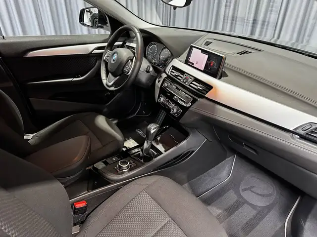 BMW X2 view 11