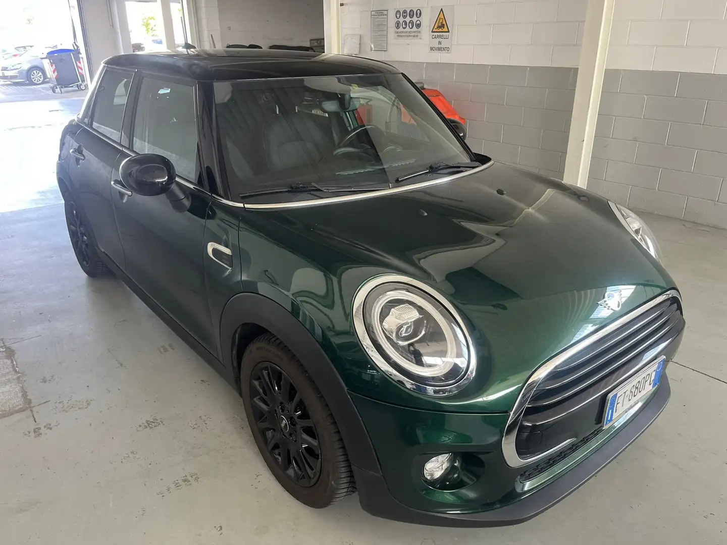 MINI Cooper D Mini 5p 1.5 Cooper D Verde - 2