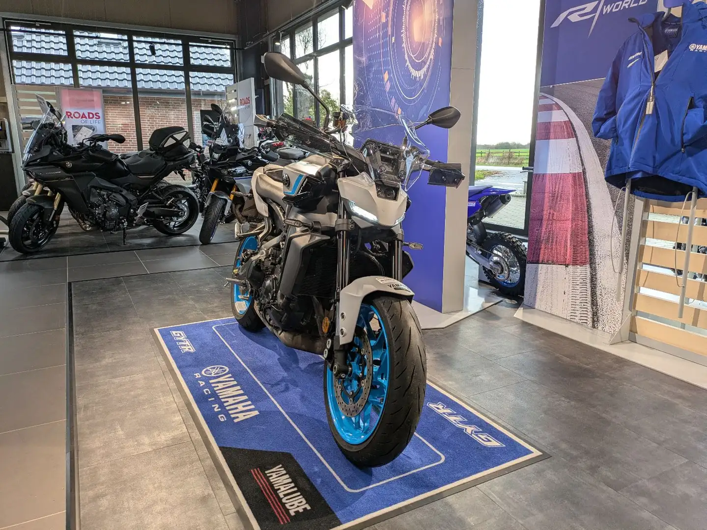 Yamaha MT-09 Mj.25 Szary - 2