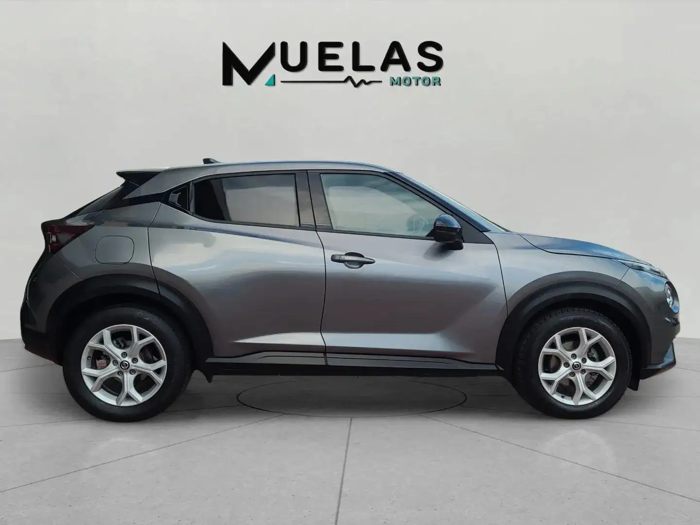 Nissan Juke 1.0 DIG-T N-Connecta 4x2 DCT 7 114 Gris - 2