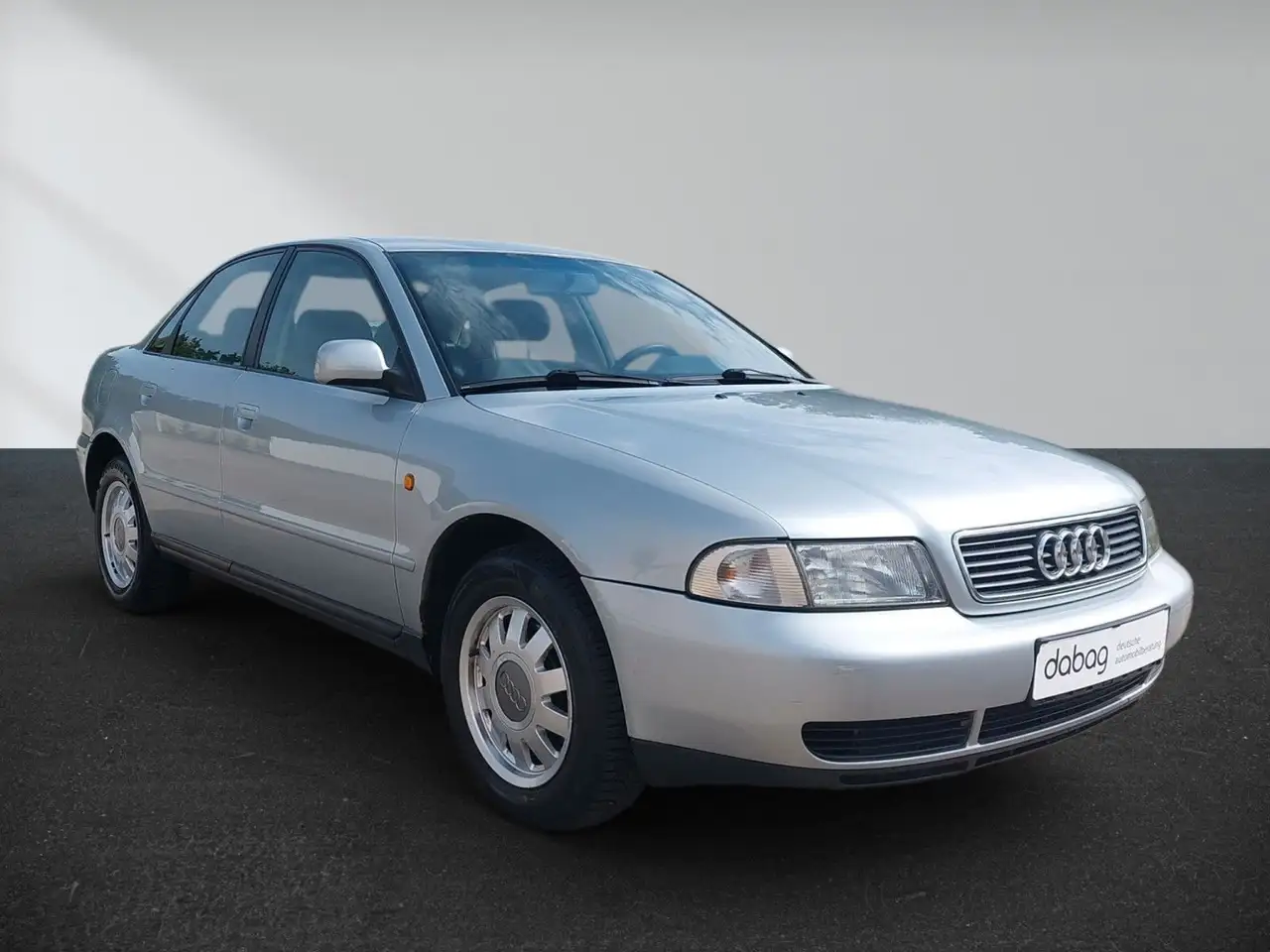 Audi A4 B5 1.8 NUR GEWERBE BATTERIE BREMSEN NEU, foto 2