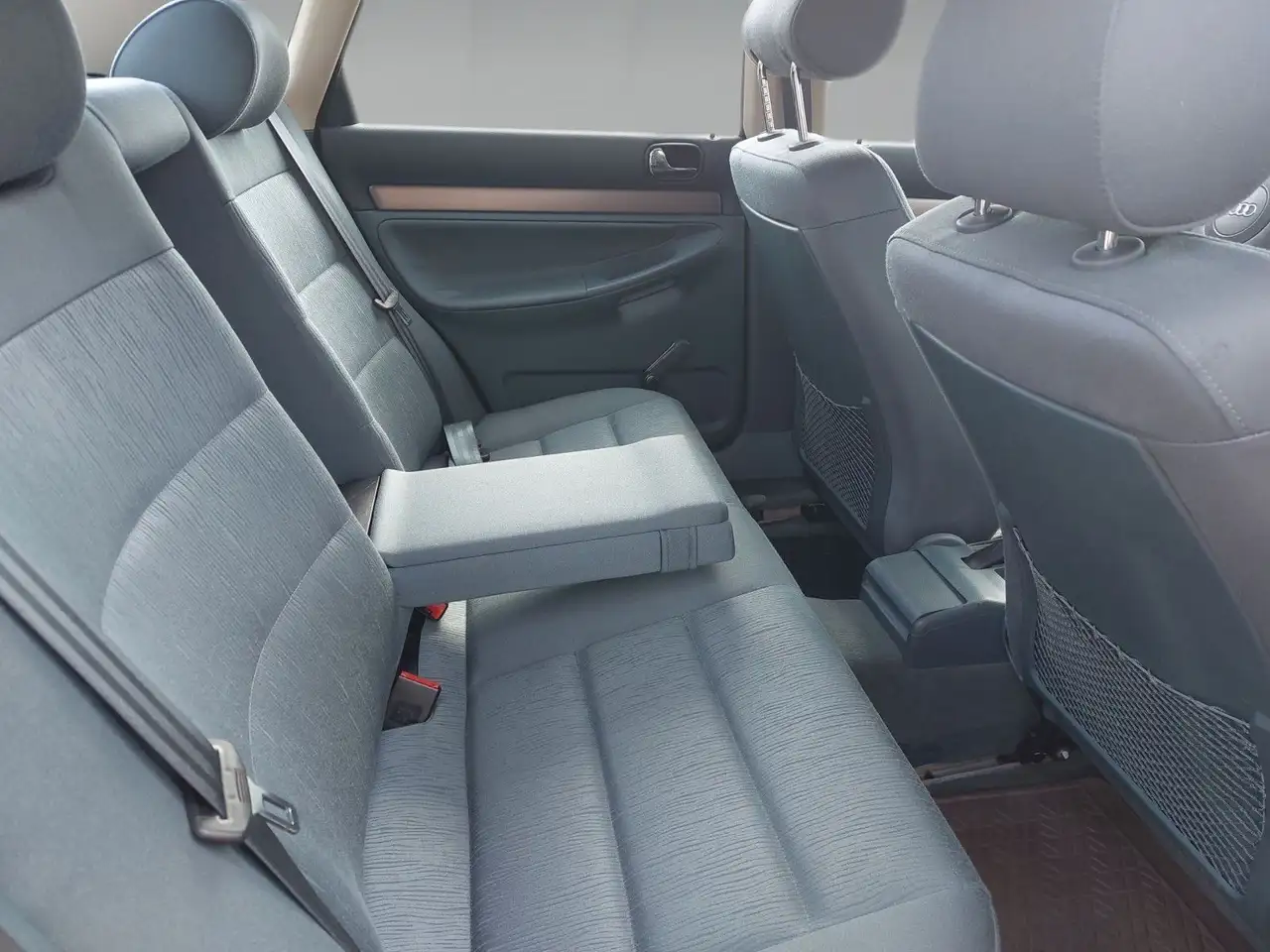 Audi A4 B5 1.8 NUR GEWERBE BATTERIE BREMSEN NEU, foto 5