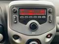Toyota Aygo 1.0 x-play Klimaanlage, Parksensoren, BT Czerwony - thumbnail 13