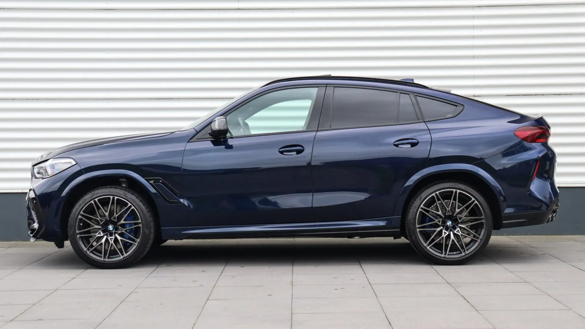 BMW X6 M Competition | M Drivers Pacakge | Sky Lounge | Bow Blauw - 2