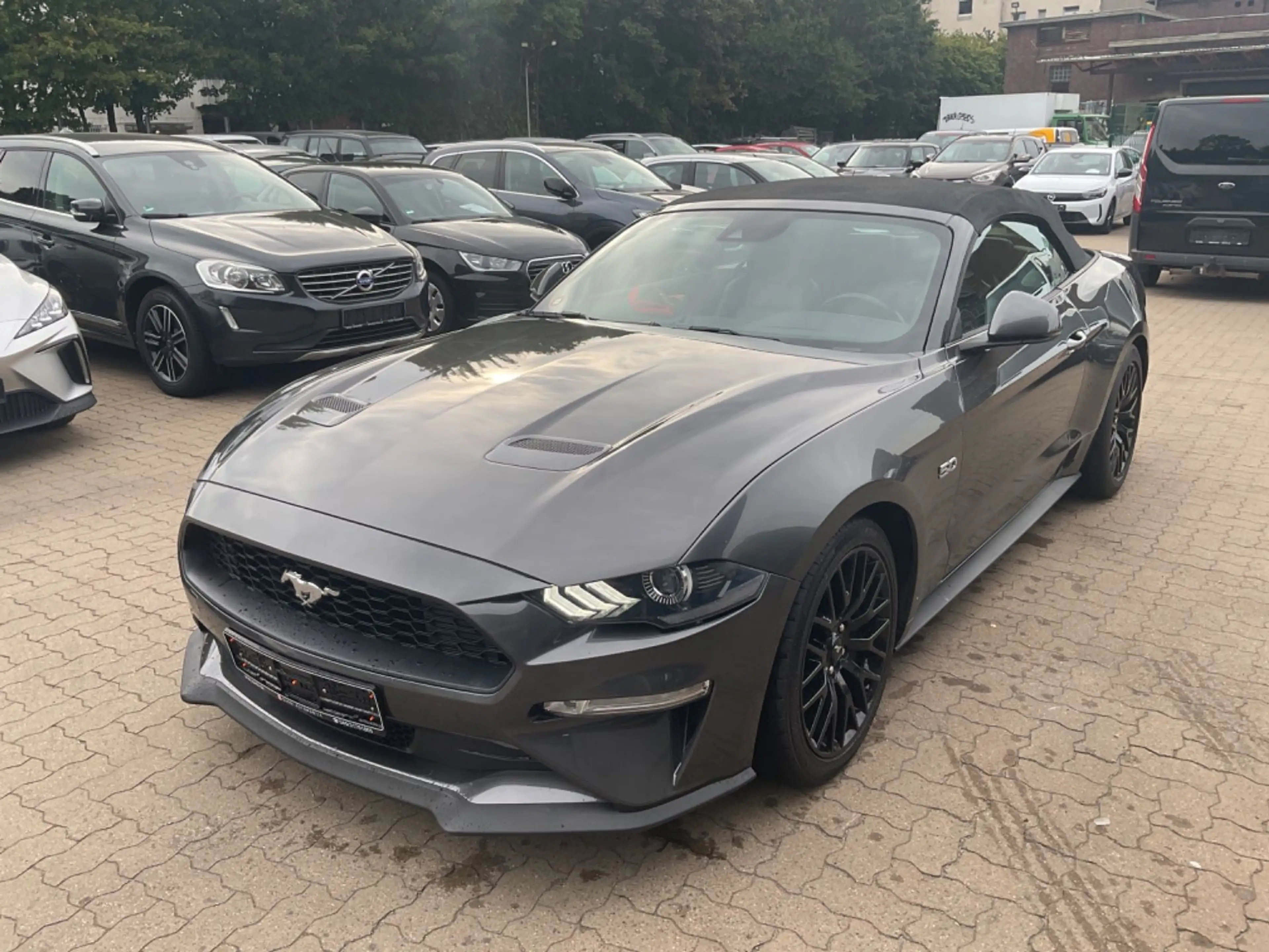 Ford Mustang GT Cabrio TÜV 05.2028 — photo 2