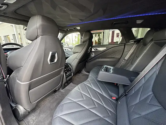 BMW XM Aut. / AHK / Soft Close / Bowers Wilkins / 23" ... Ansicht 17