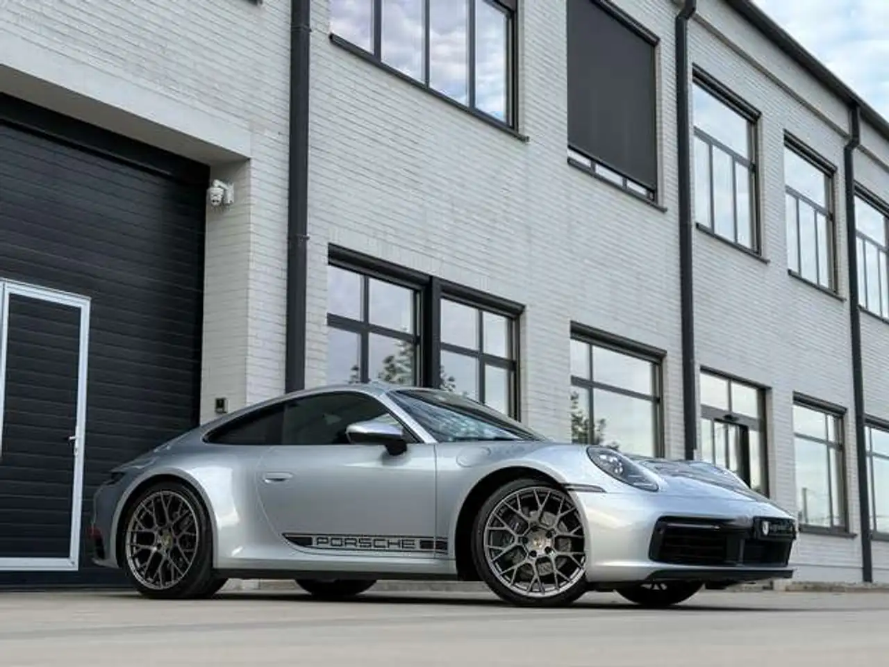 Porsche 992