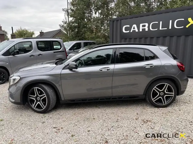 Mercedes-Benz Gla view 2
