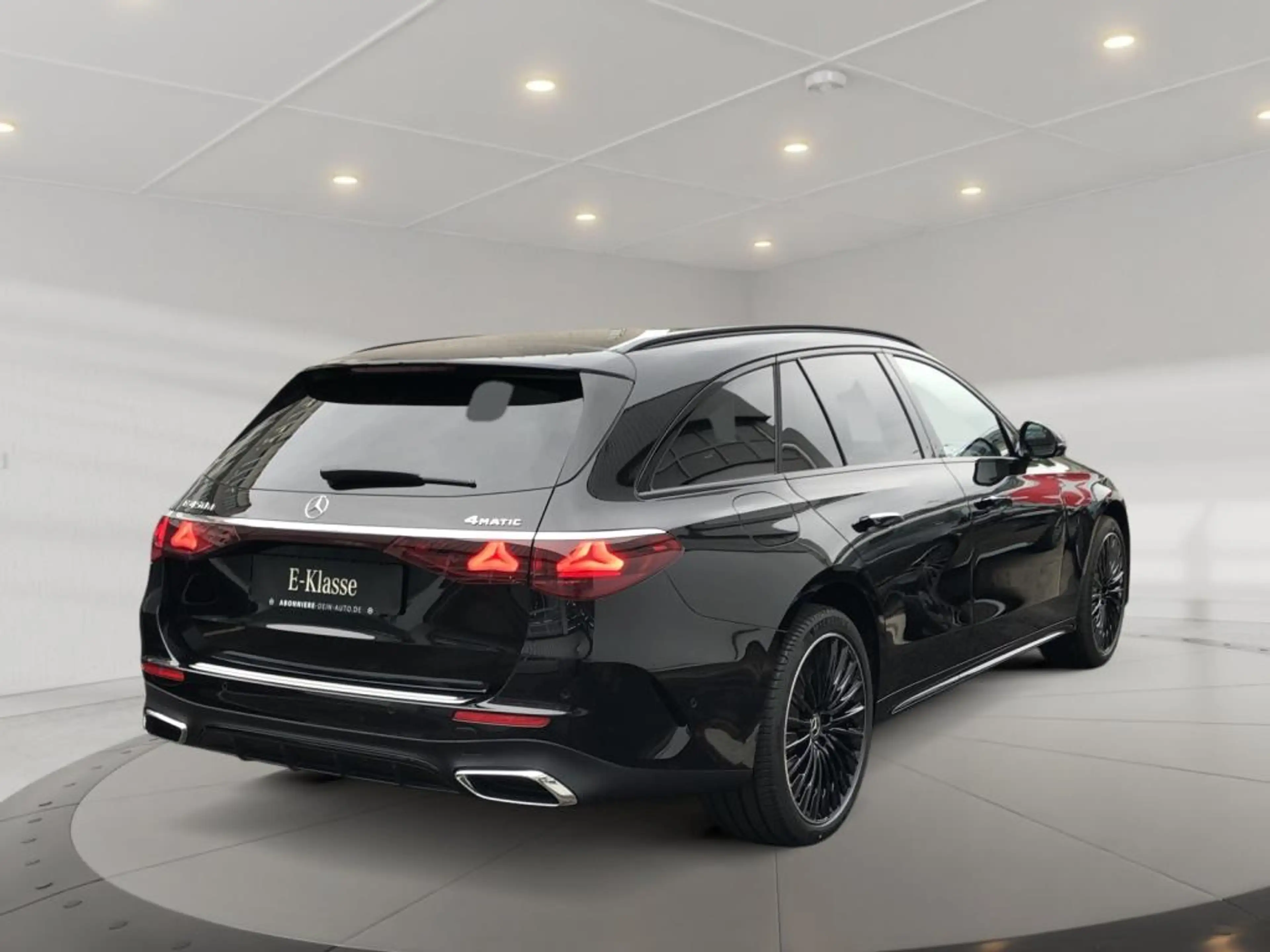 Mercedes-Benz E 450 d 4MATIC T-Modell AMG+MBUX+Burm+Night+AHK — photo 4