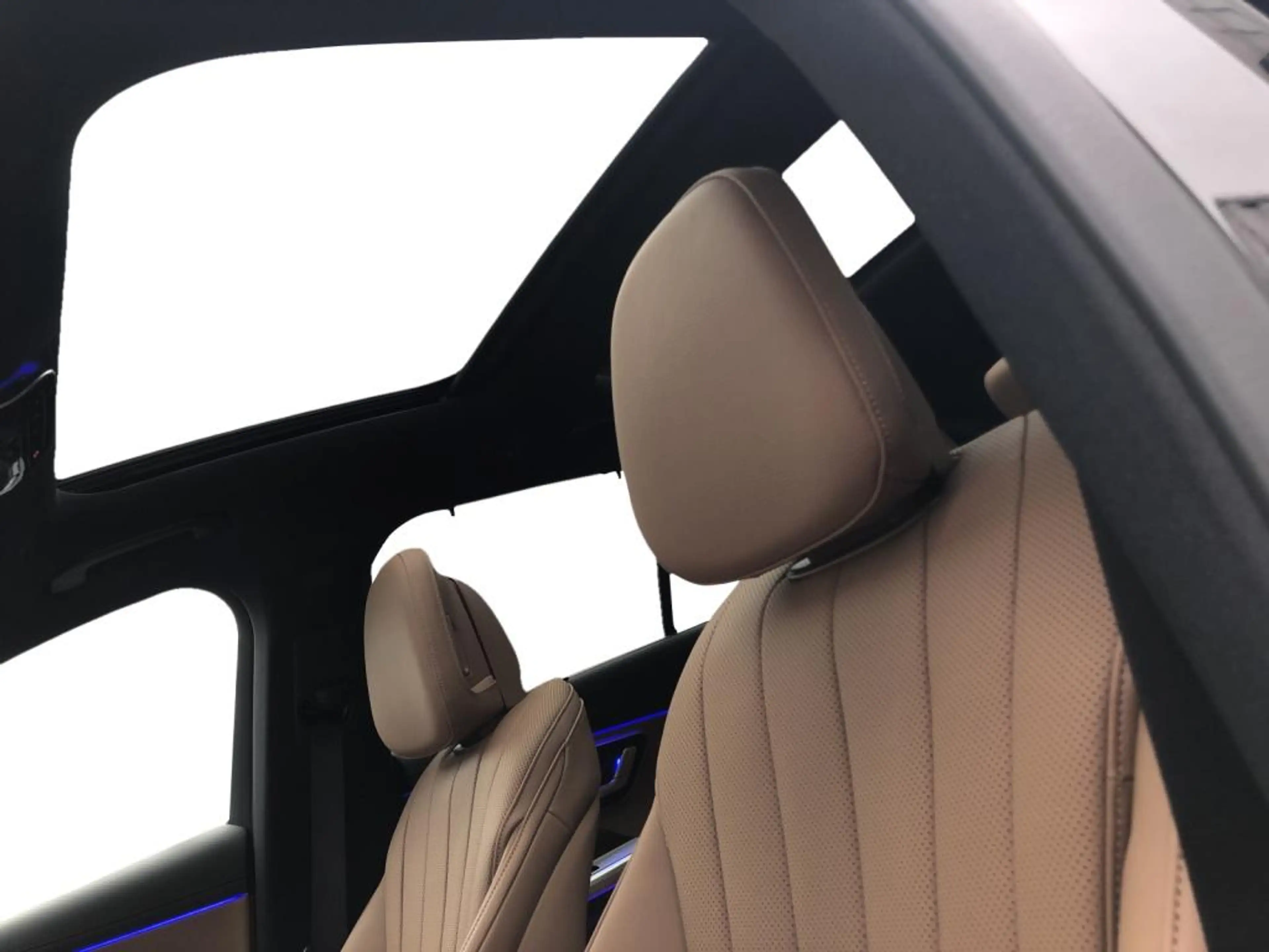 Mercedes-Benz E 450 d 4MATIC T-Modell AMG+MBUX+Burm+Night+AHK — photo 15