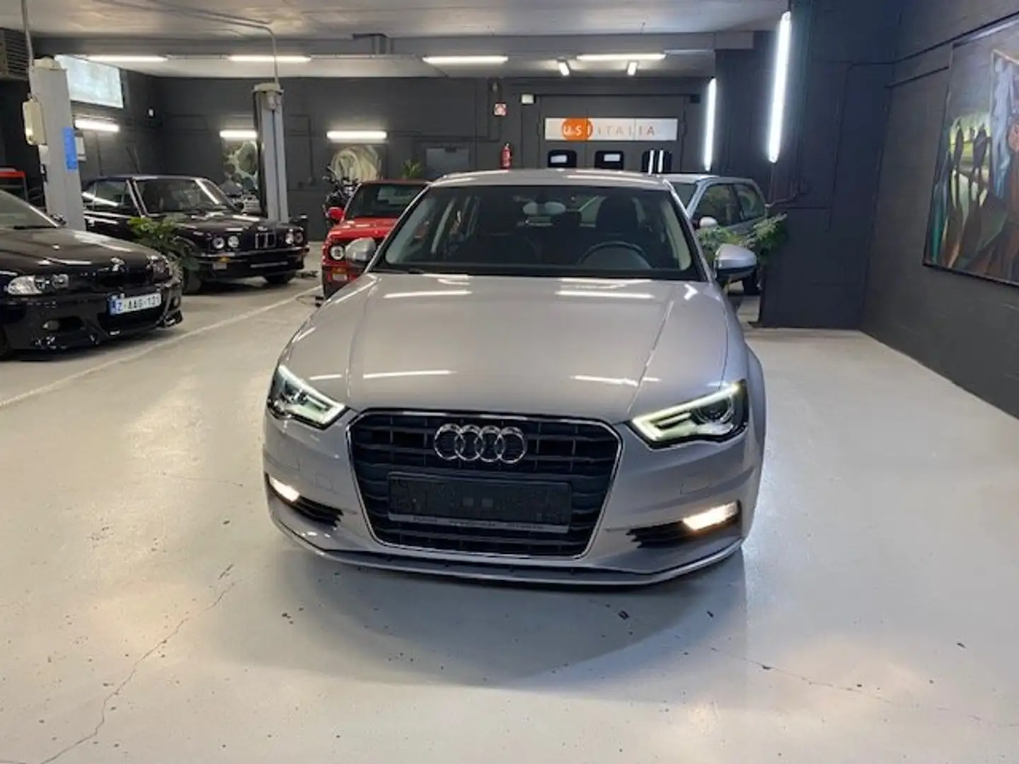 Audi A3 Sportback 1.4 TFSI Ambition Gris - 2