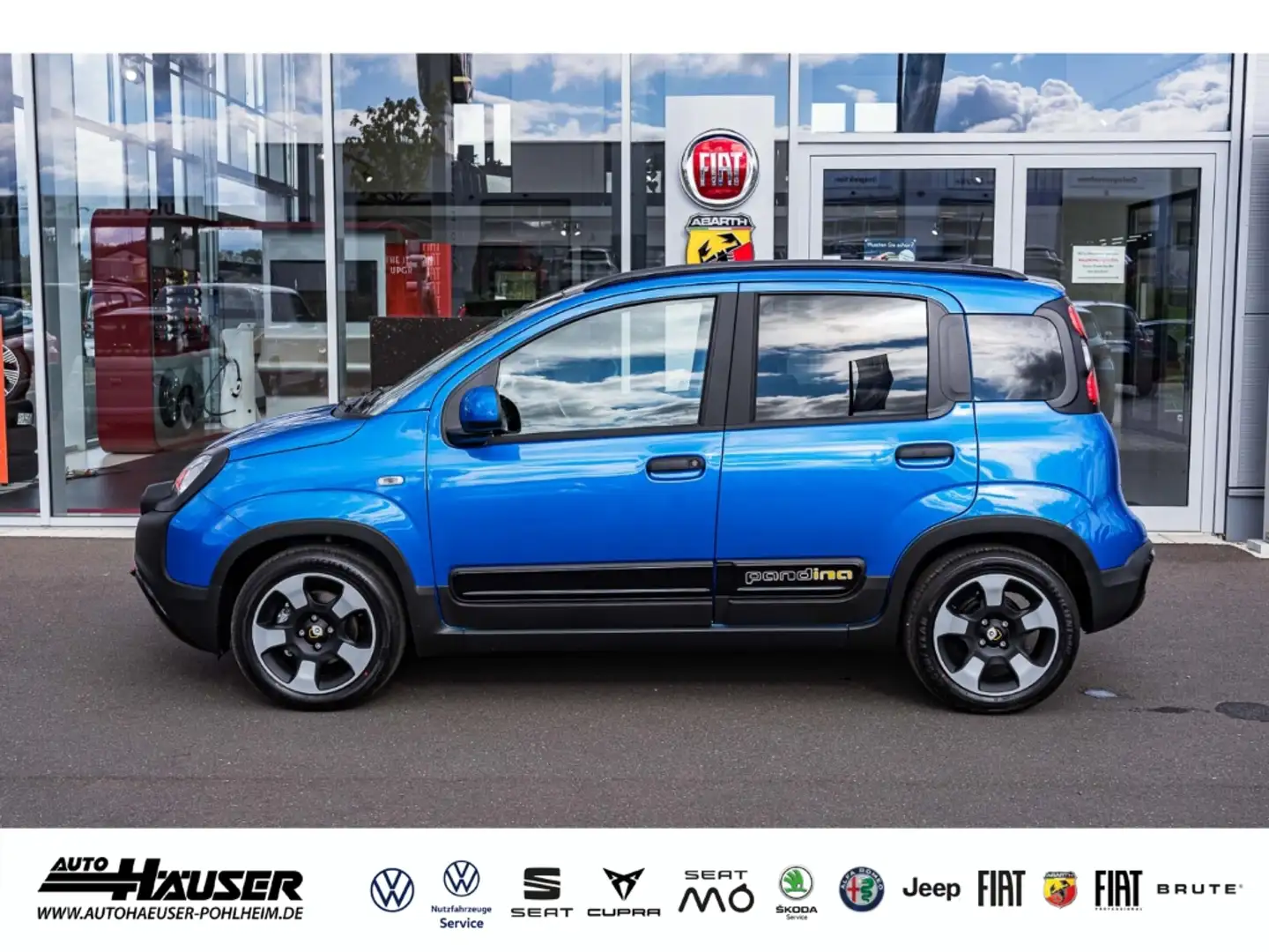 Fiat Panda Pandina Cross Hybrid 1.0 GSE NEUES MODELL 2024 TEM Blau - 2