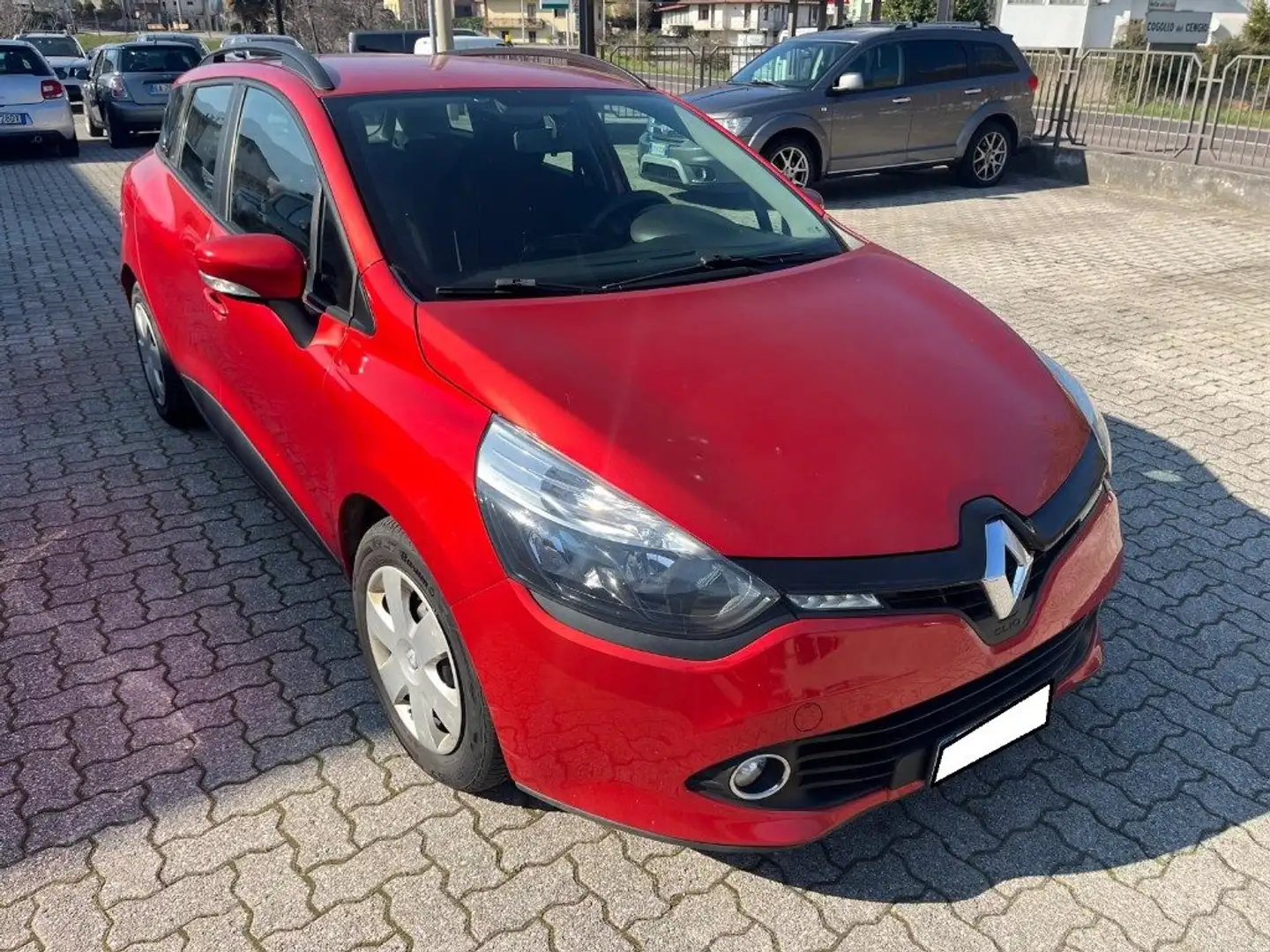 Renault Clio Sporter 1.5 dCi 8V 75CV Start&Stop Duel Rojo - 1