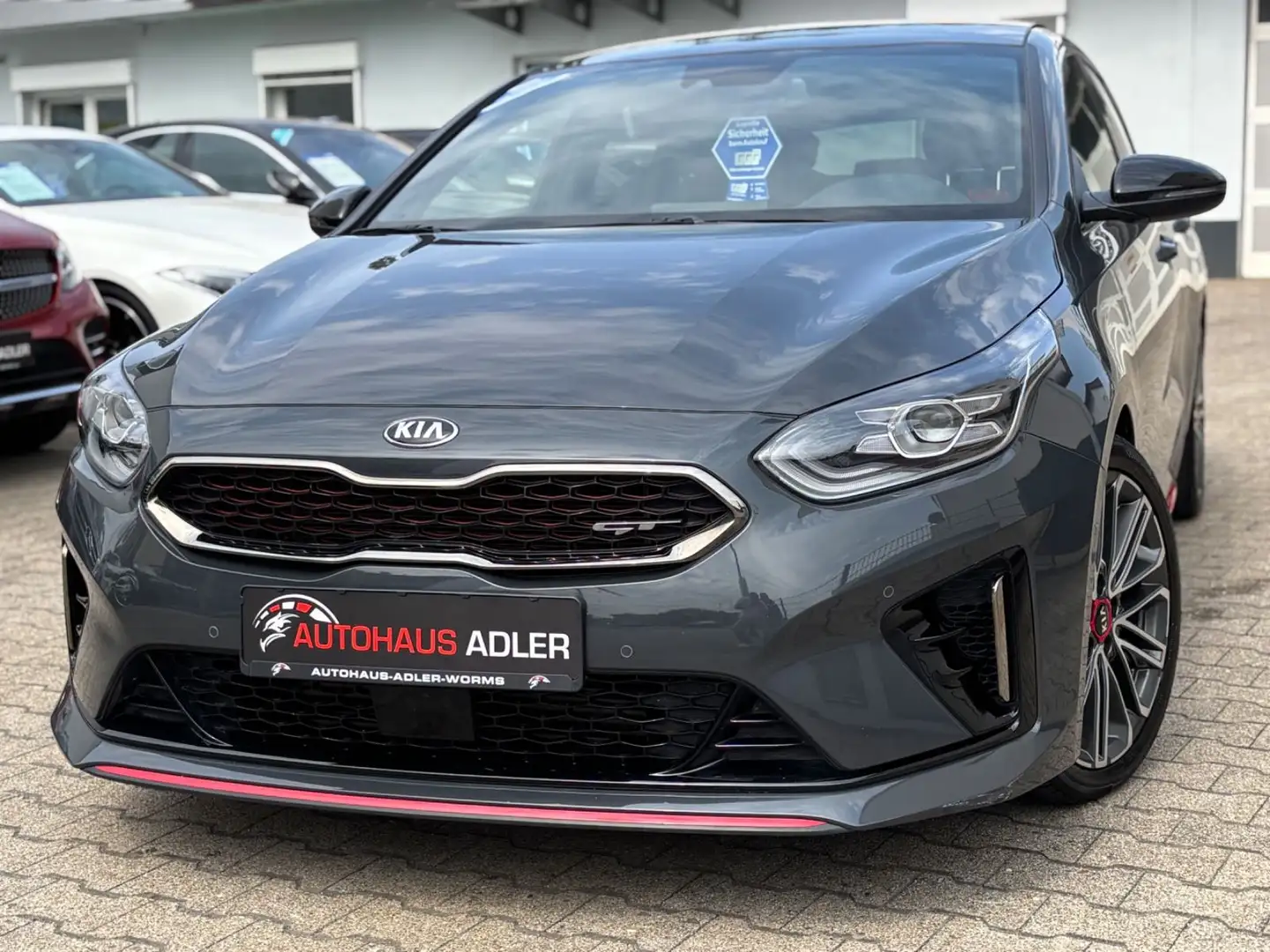 Kia ProCeed / pro_cee'd ProCeed GT-LINE 2HD*KAMERA*PDC*NAVI*LED*JBL*SH Grau - 2
