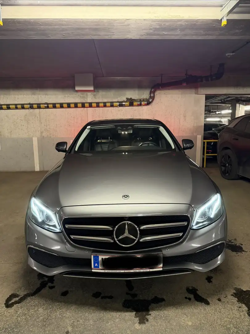 Mercedes-Benz E 220 4 Matic Avantgarde - 2