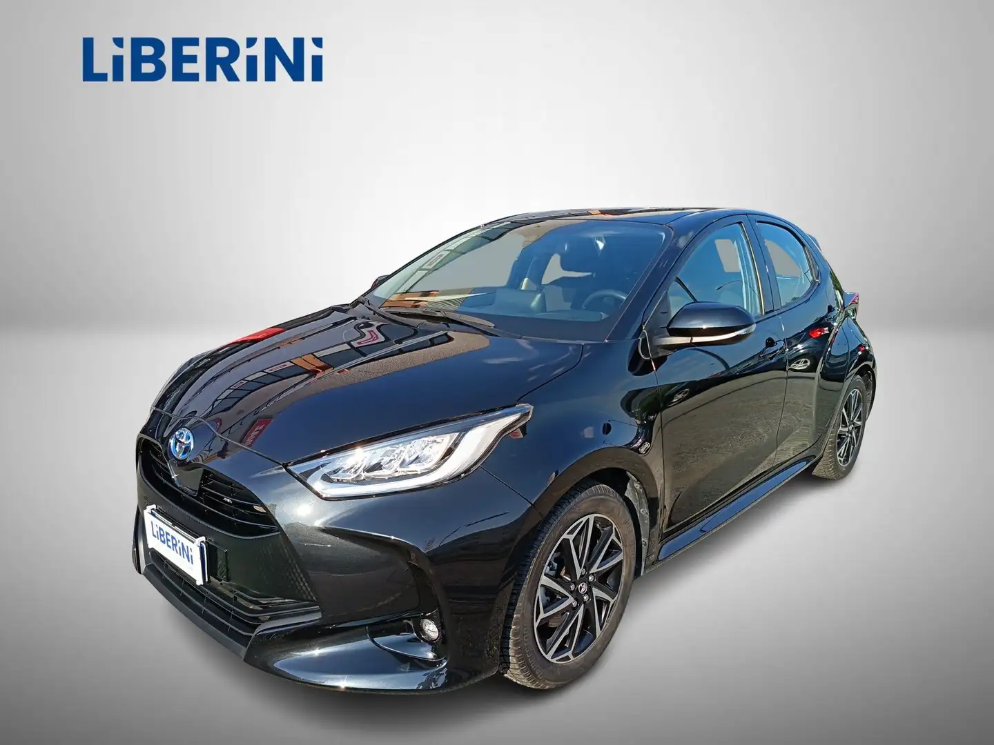 Toyota Yaris 1.5 Hybrid 5p. Trend Led 16" Apple Telec. Neopat. Nero - 1