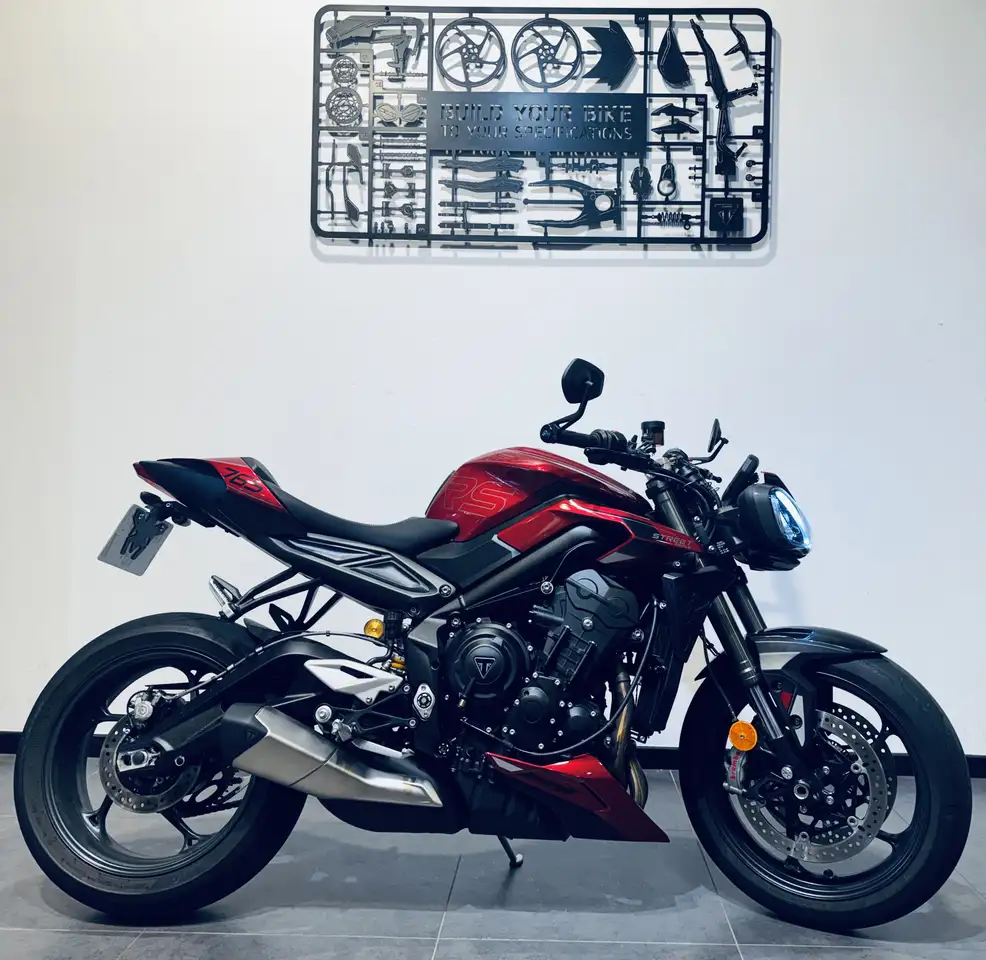 Triumph Street Triple 765