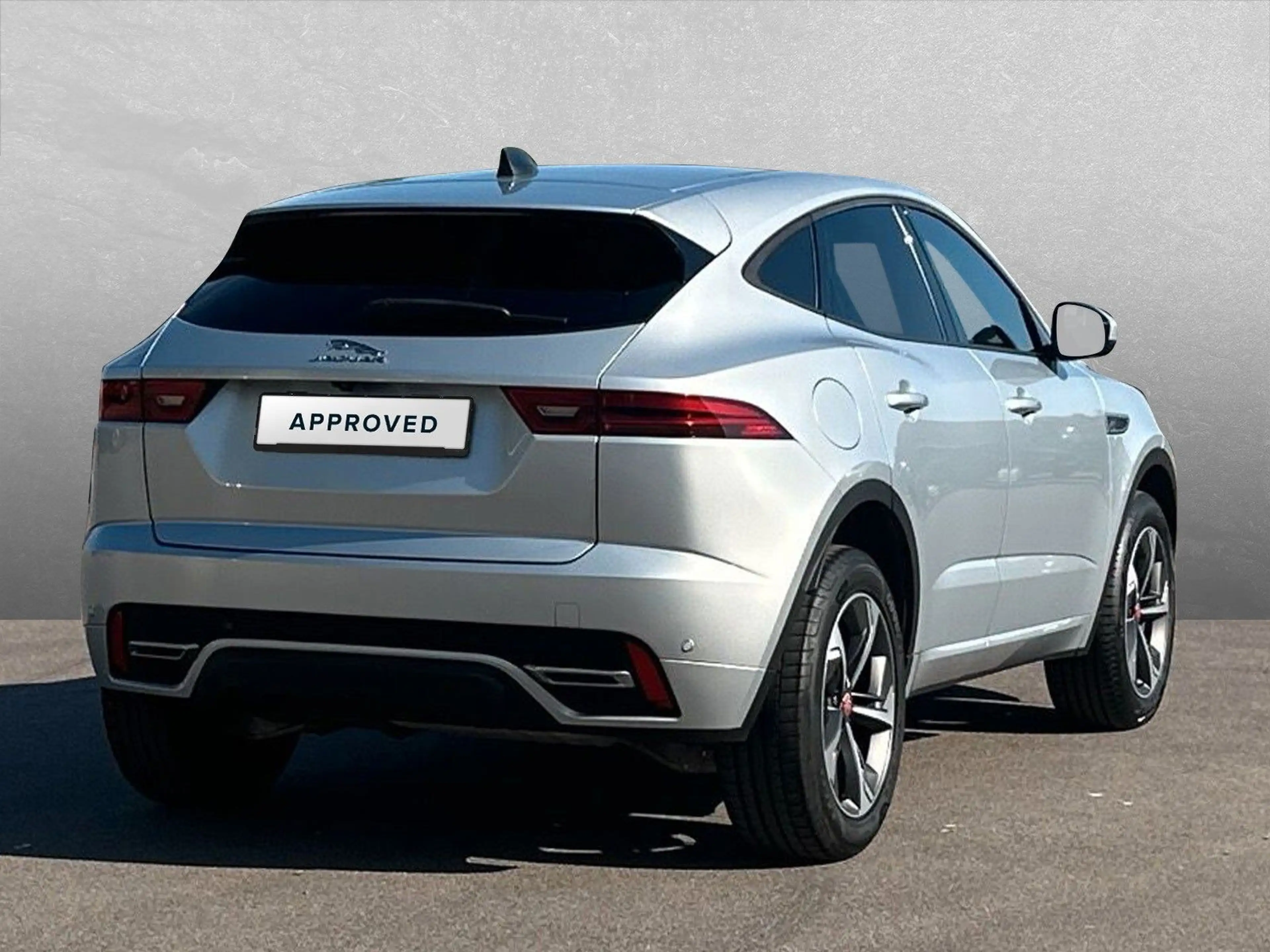 Jaguar E-Pace D200 AWD R-DYNAMIC SE AHK ACC LED — photo 2