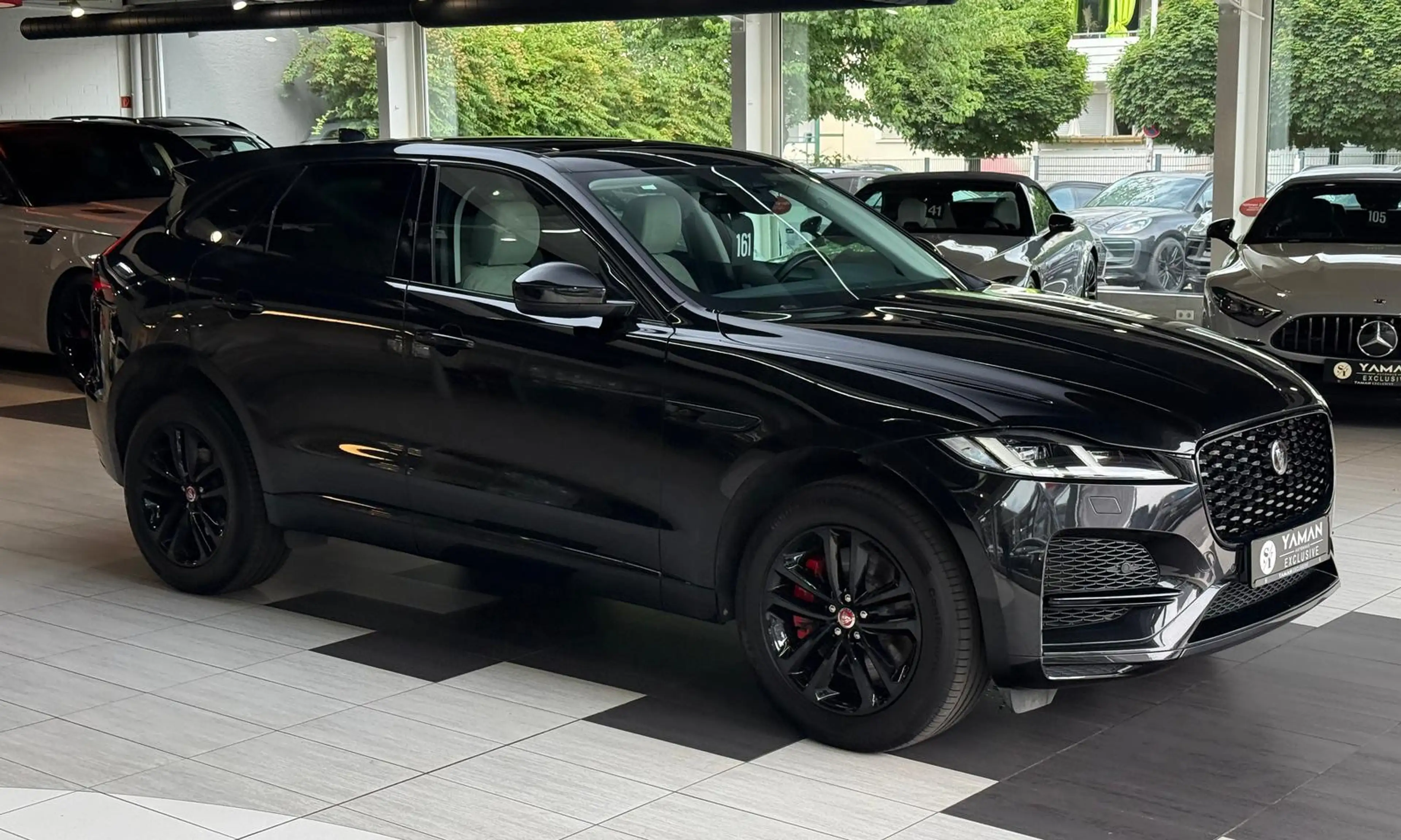 Jaguar F-Pace S AWD P400e*Pano*Massage*360*SitzKlima — photo 4