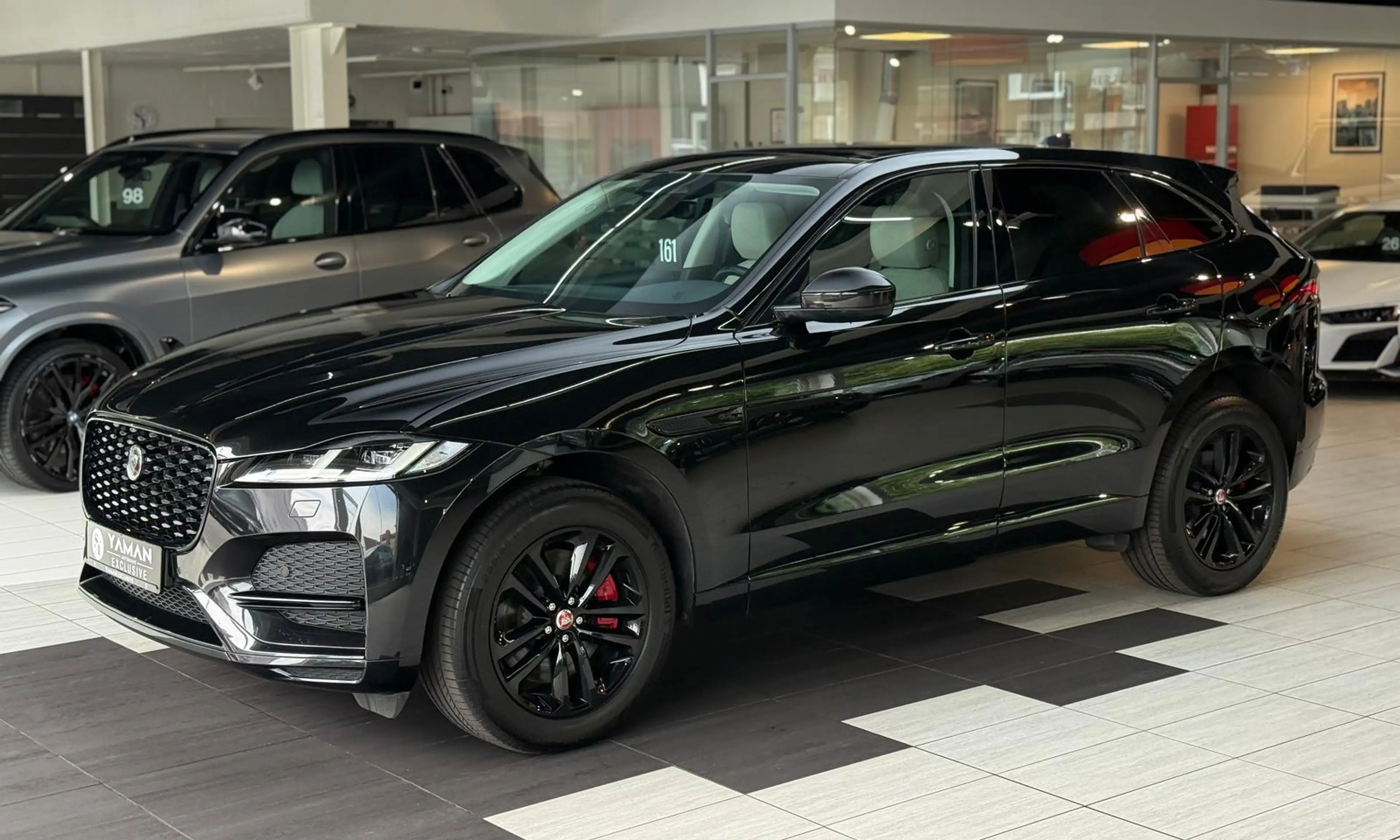 Jaguar F-Pace S AWD P400e*Pano*Massage*360*SitzKlima — photo 2