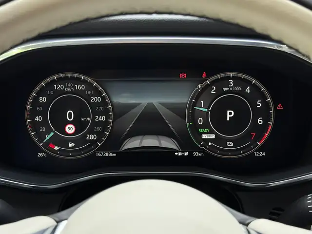 Jaguar F-Pace view 13