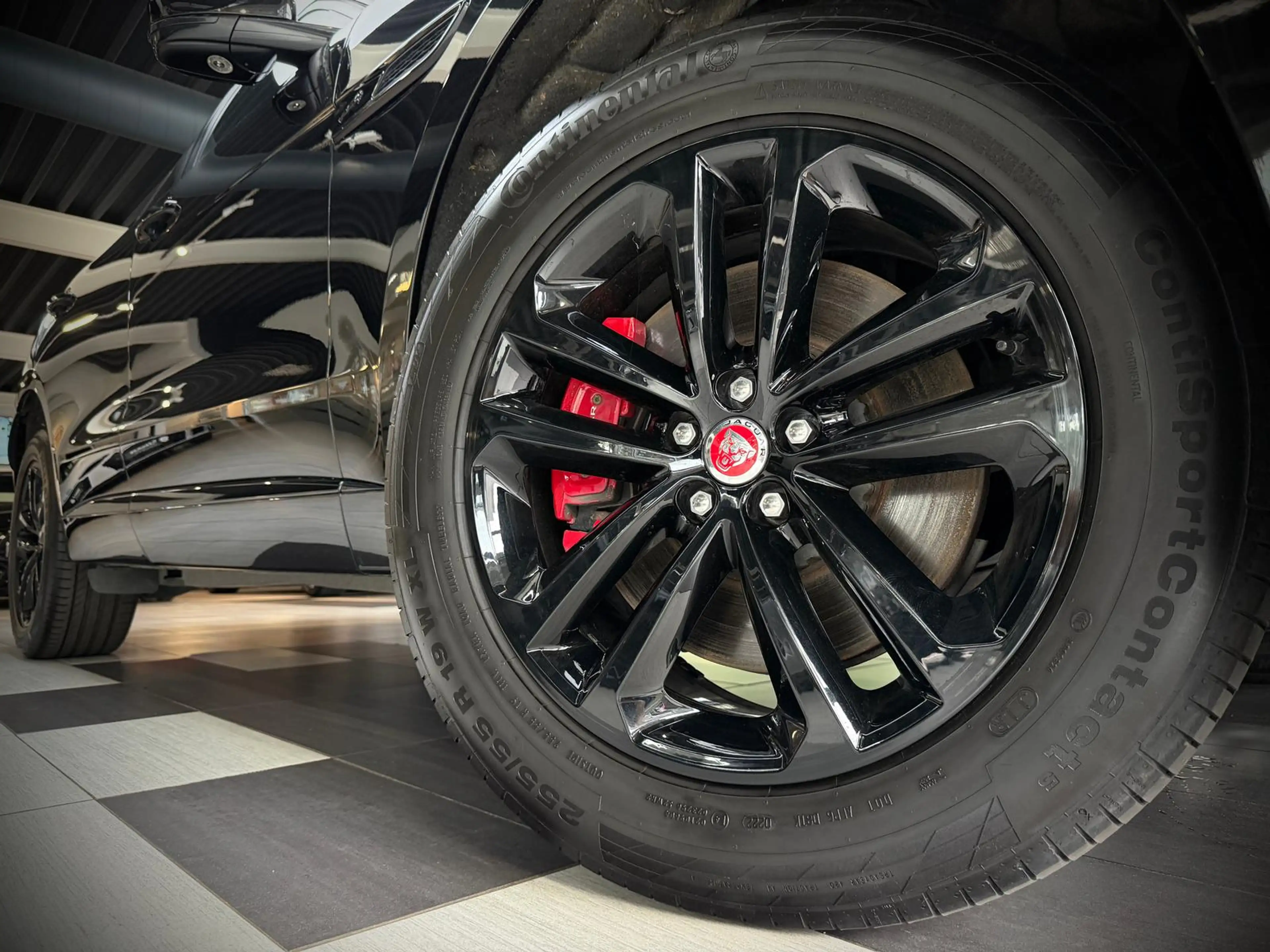Jaguar F-Pace S AWD P400e*Pano*Massage*360*SitzKlima — photo 6