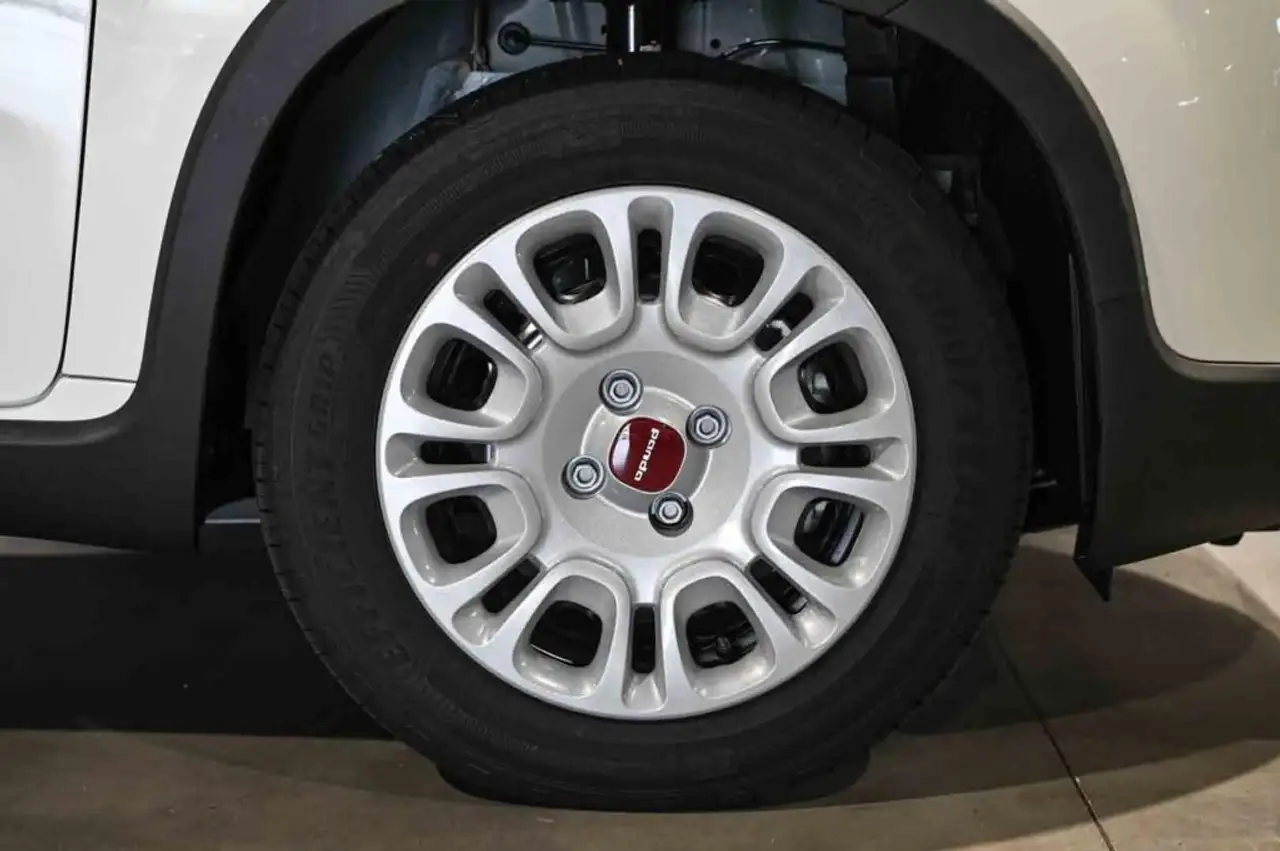 Fiat Panda Hybrid 1.0 70cv 8