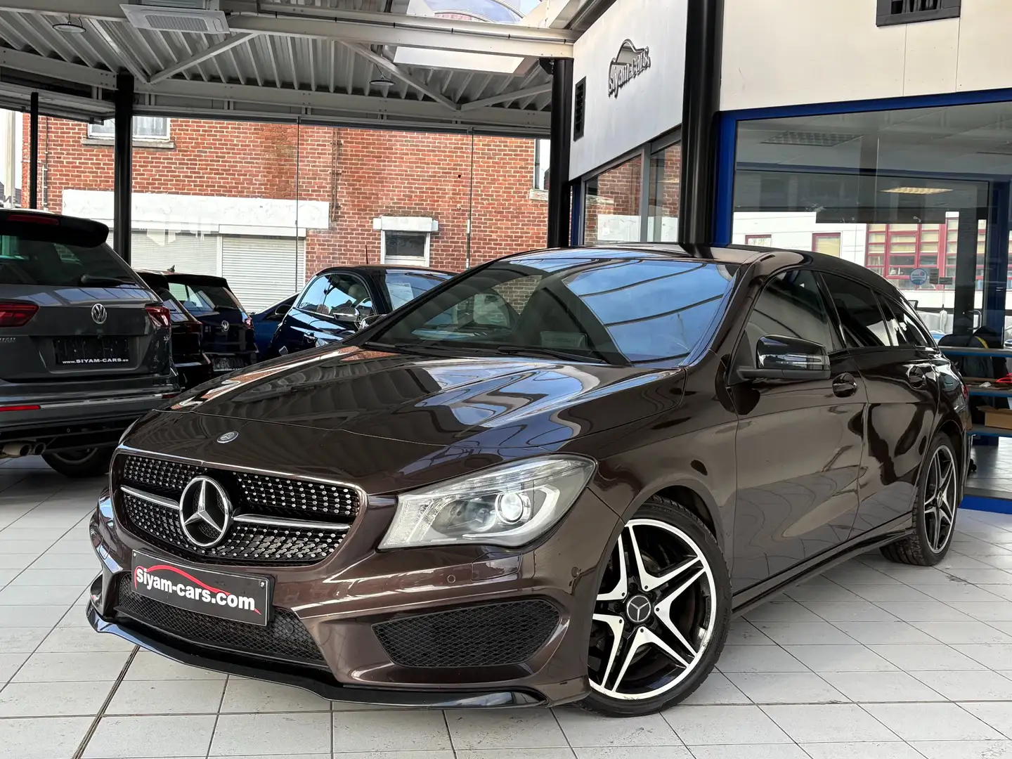 Mercedes-Benz CLA 180 CLA 180 *AMG * XENON * CUIR * GPS * PDC * JANTE* Bruin - 1