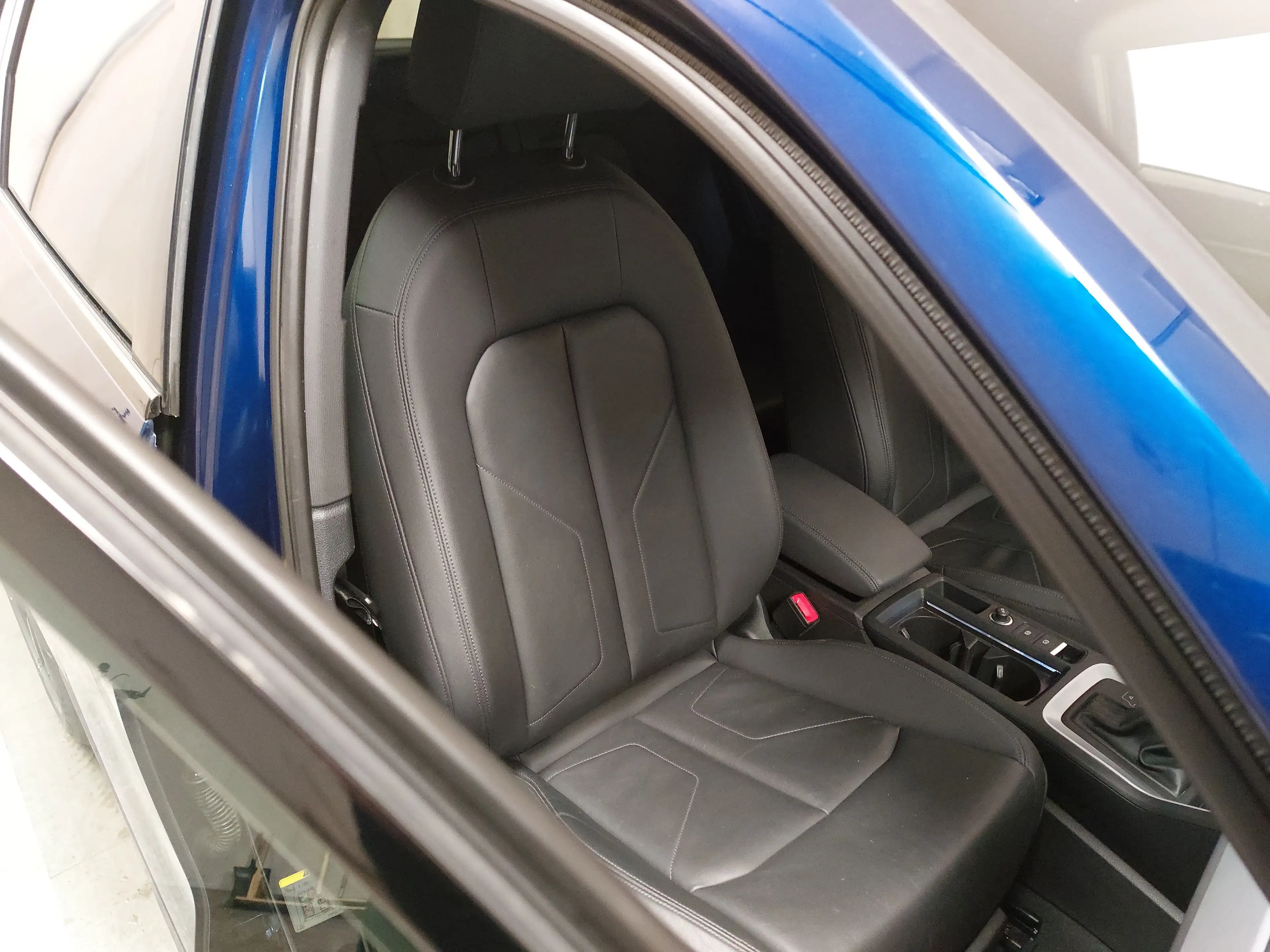 Audi Q3 40 TDI S-Line Leder Navi LED vc Shz AHK — photo 10