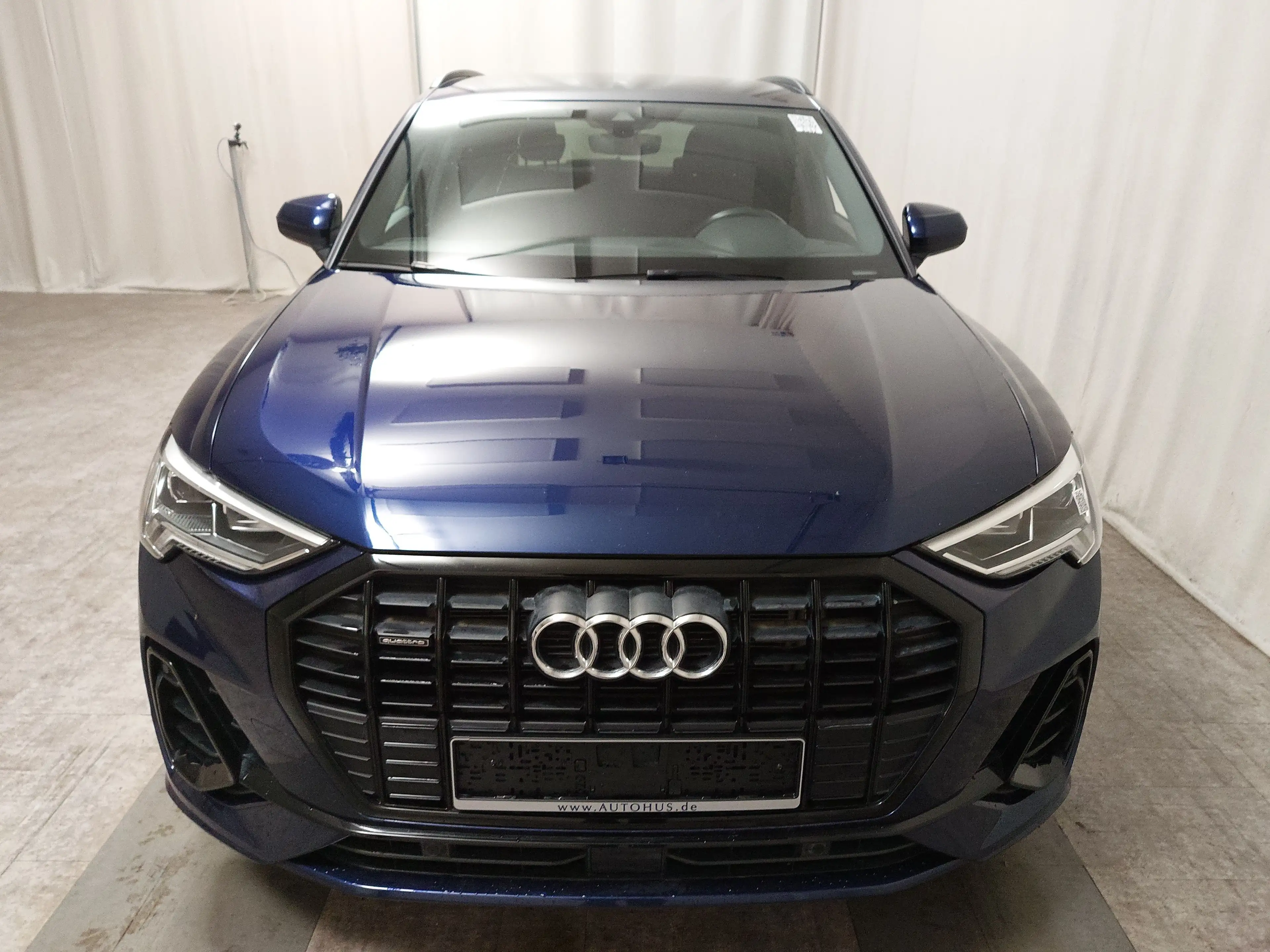 Audi Q3 40 TDI S-Line Leder Navi LED vc Shz AHK — photo 9