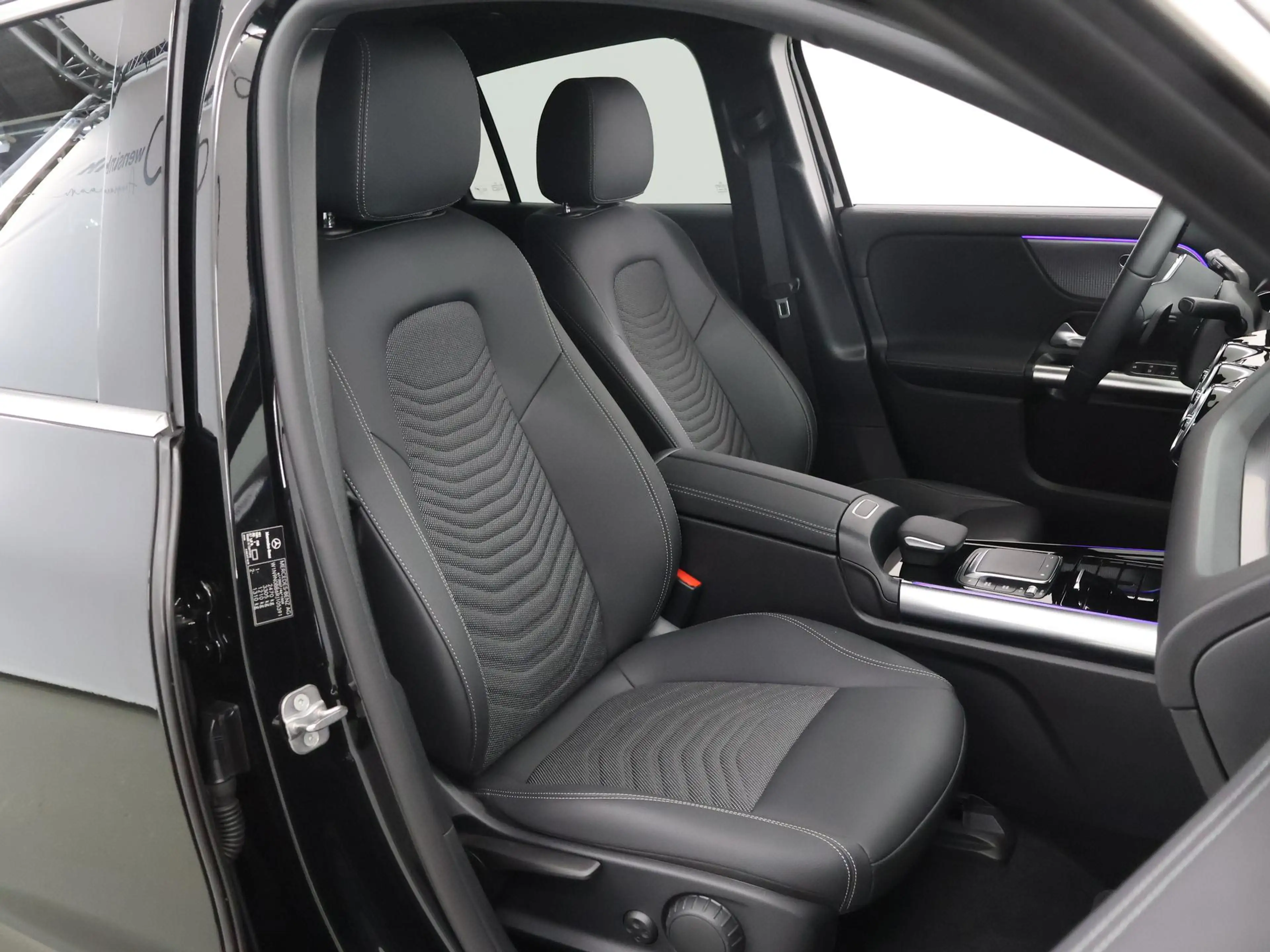 Mercedes-Benz EQA 250 Luxury 67 kWh | Trekhaak | Stoelverwarming | — photo 10
