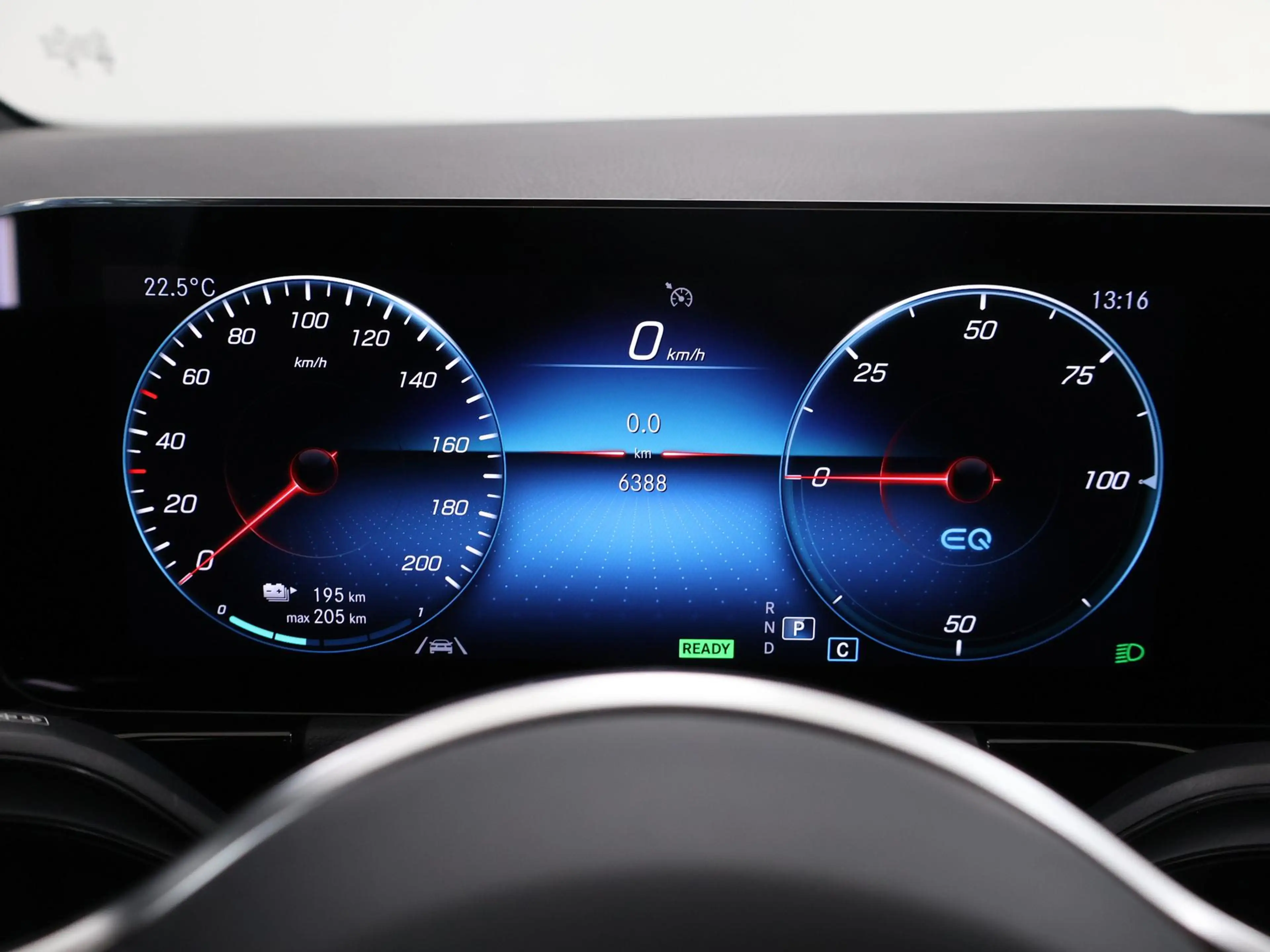 Mercedes-Benz EQA 250 Luxury 67 kWh | Trekhaak | Stoelverwarming | — photo 12