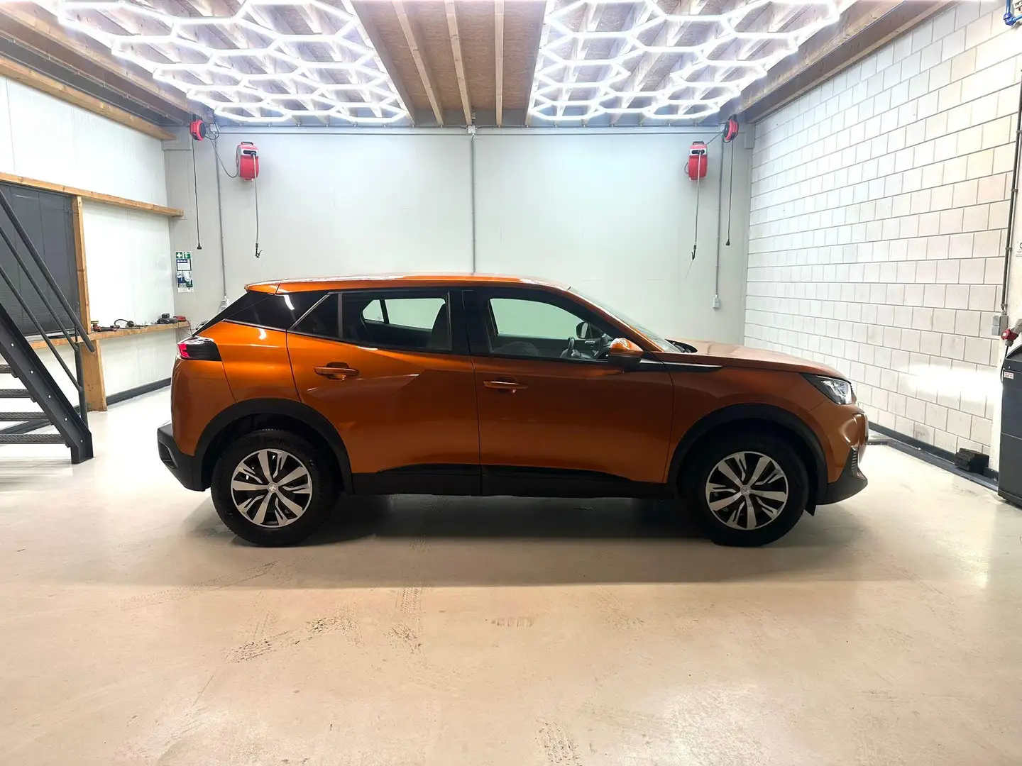 Peugeot 2008 1.2 PureTech Active NIEUWE-DISTRB/GOED-ONDERHOUD Oranje - 2