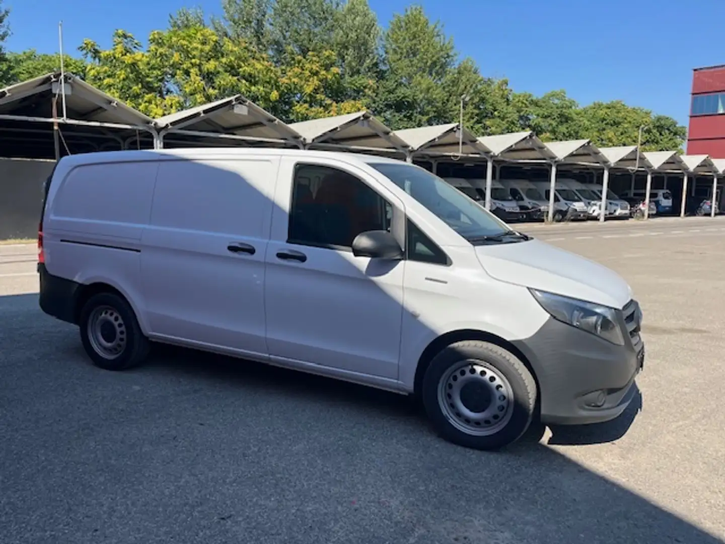 Mercedes-Benz E Vito 112 Wit - 2