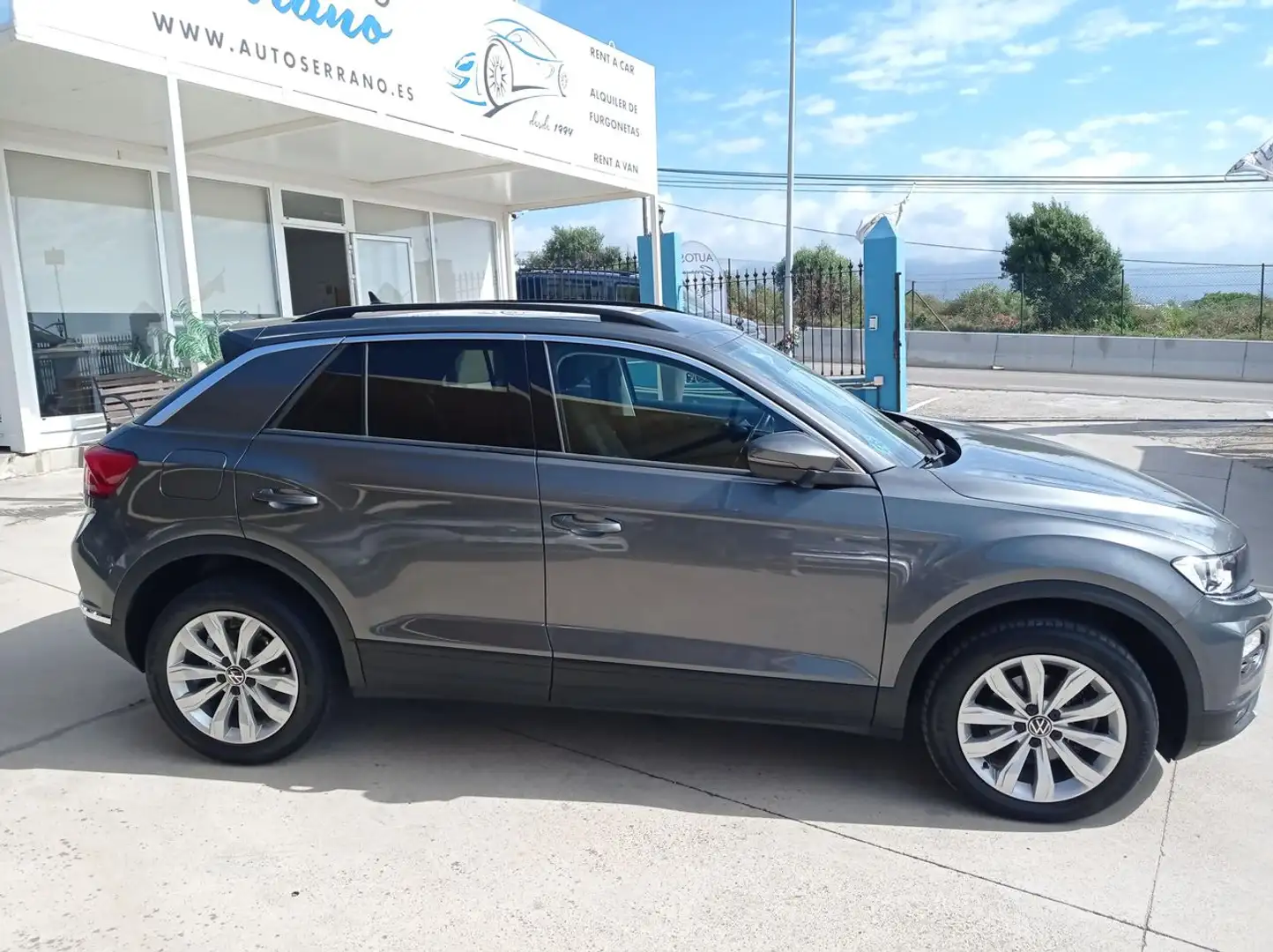 Volkswagen T-Roc 1.5 TSI Advance DSG7 - 2