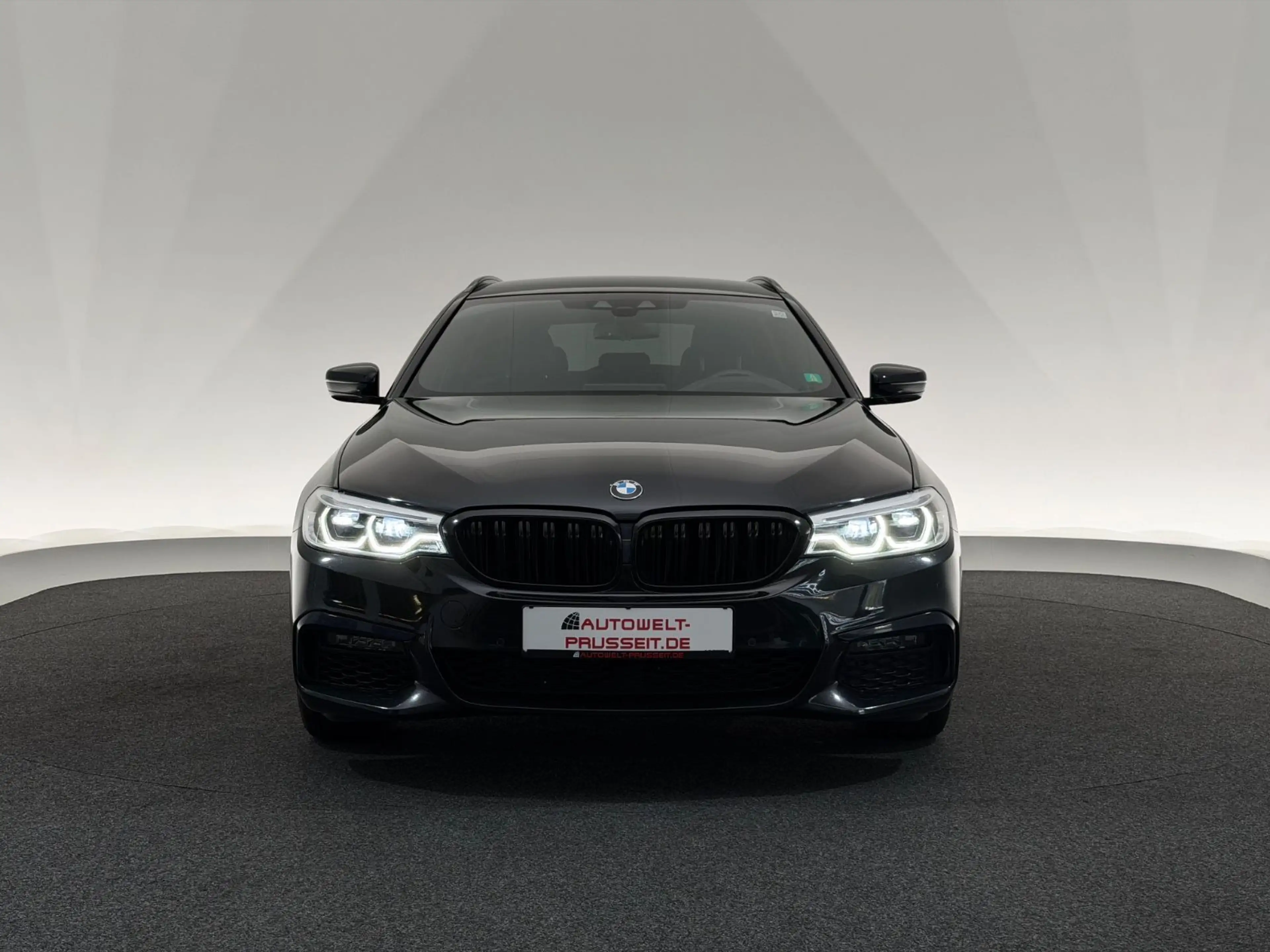BMW 540 i Touring xDr*M SPORT*LED-R.KAM-HUD-SHZ-HiFi — photo 2