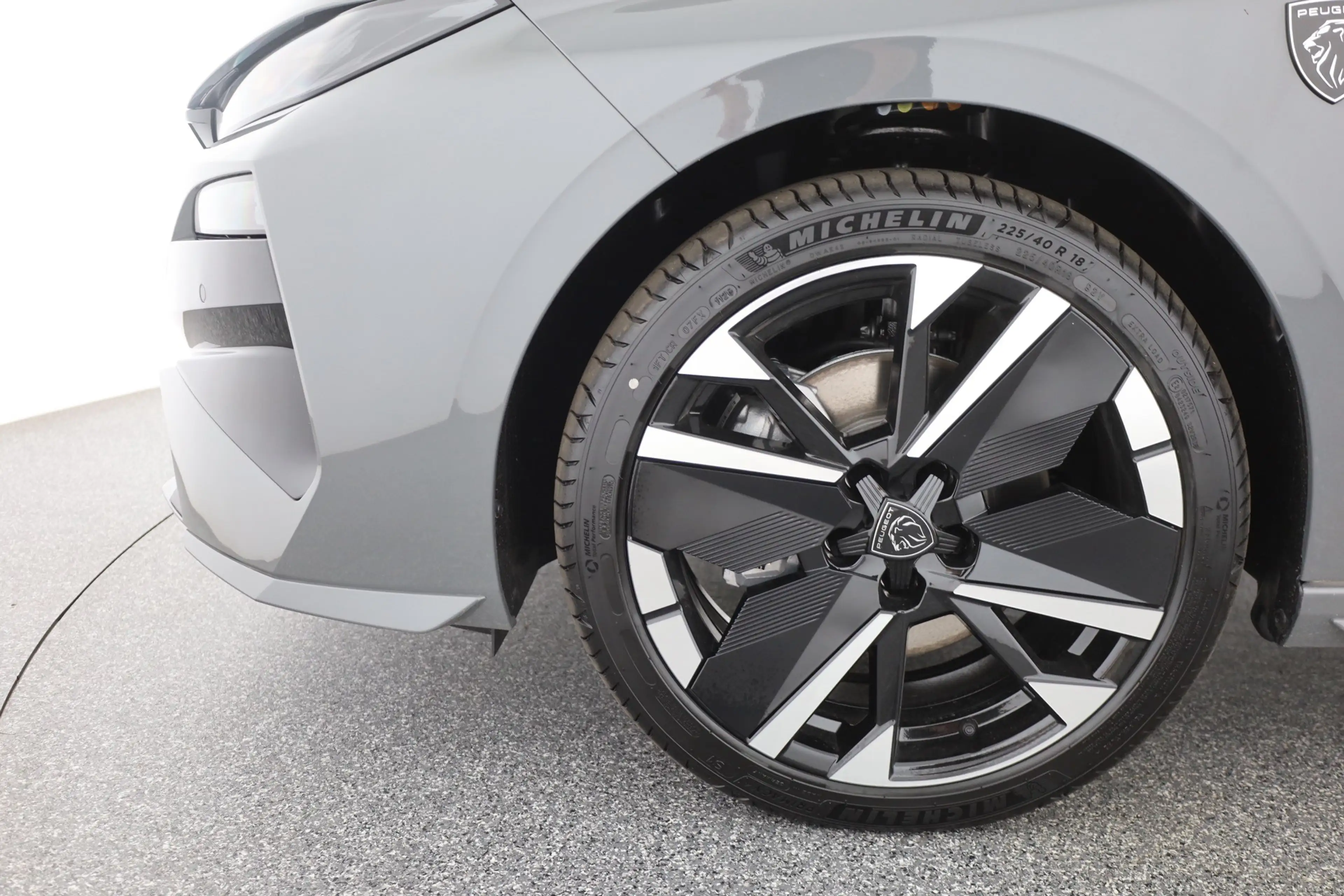 Peugeot 308 SW GT 1.5 Diesel 130 Matrix ACC Navi Kamera — photo 29