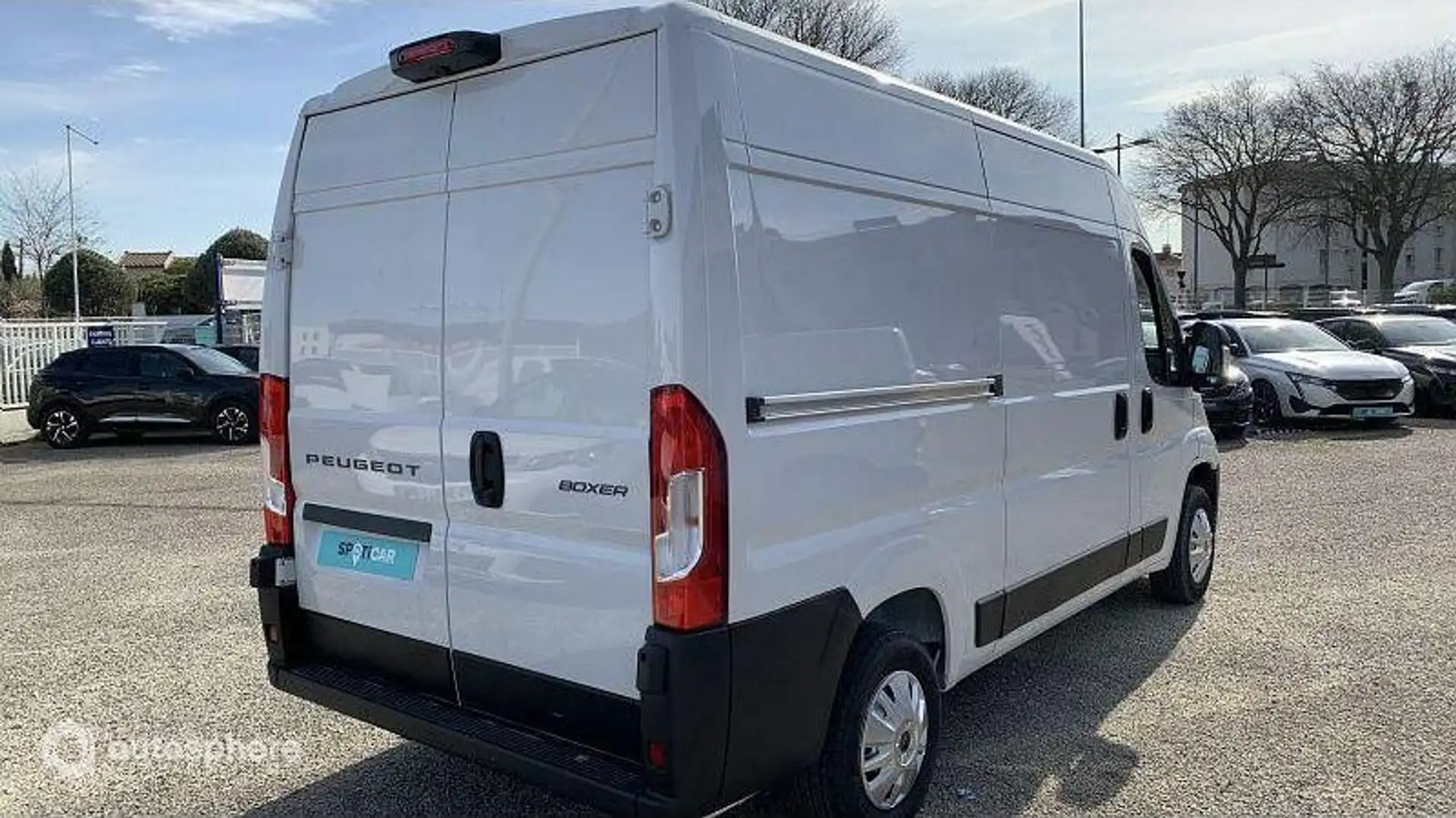 Peugeot Boxer L2H2 3.3 140ch S\u0026S Pack Premium Connect - 2