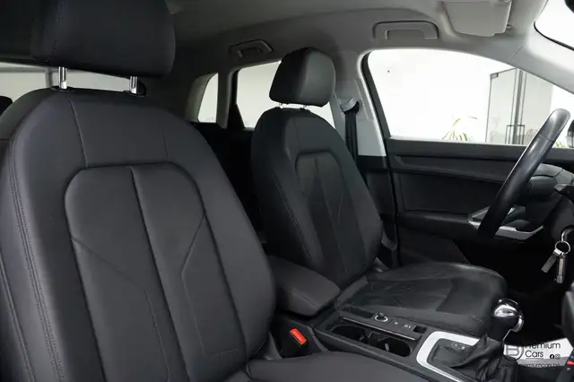 Audi Q3 view 27