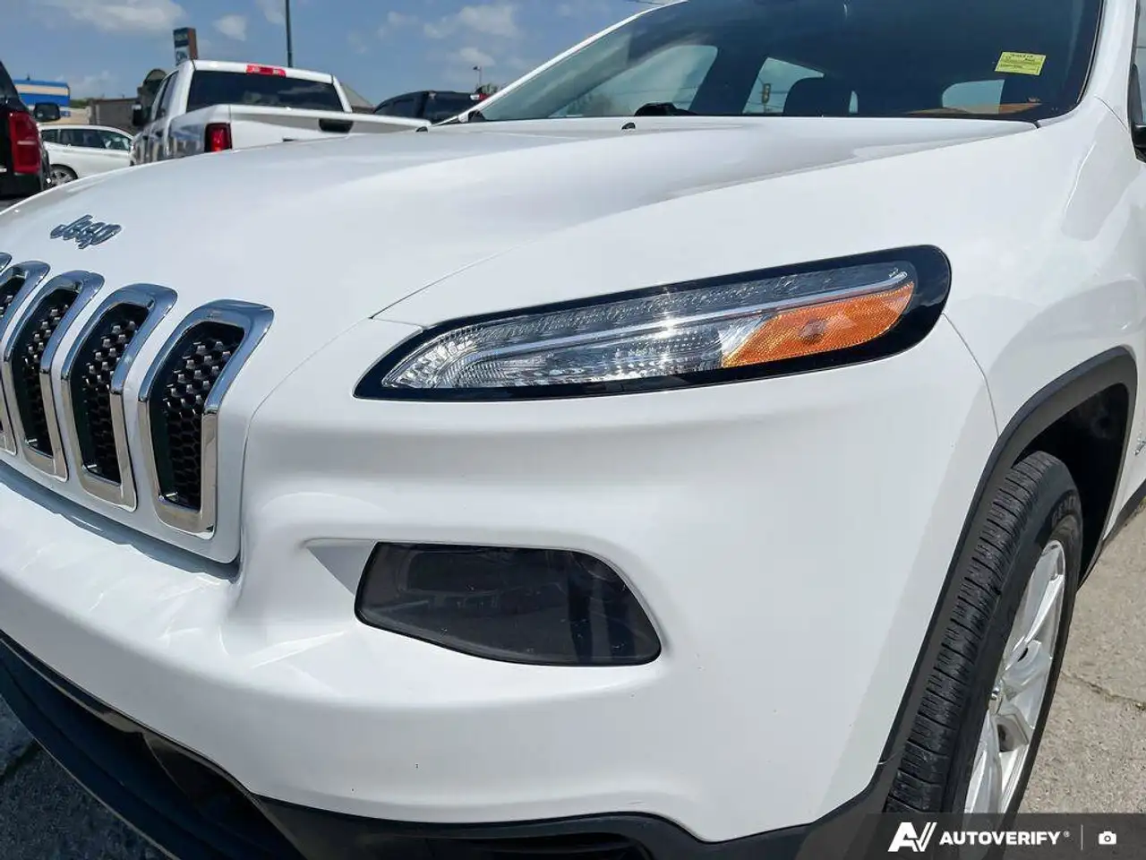 Jeep Cherokee photo Jeep Cherokee