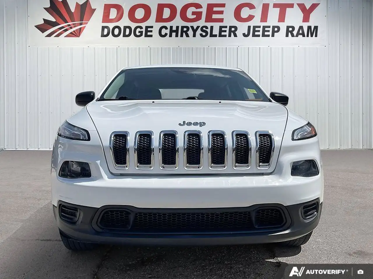 Jeep Cherokee photo Jeep Cherokee