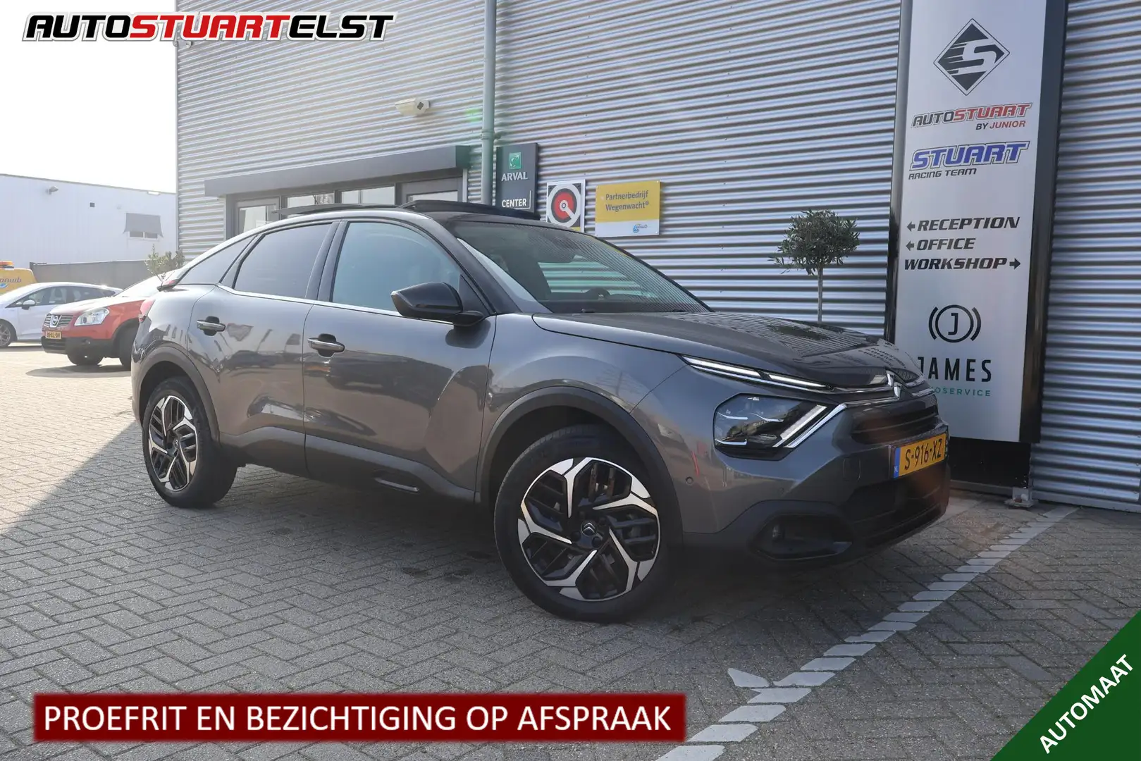 Citroen C4 1.2 Puretech Shine Pack Business Pano | Camera | S Grijs - 1