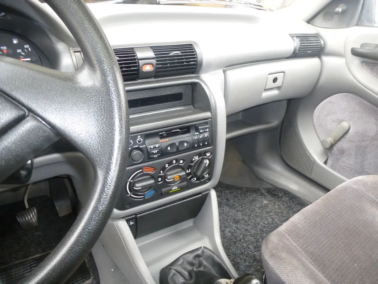 Opel Astra 1.6 GLS H kennzeichen, foto 12