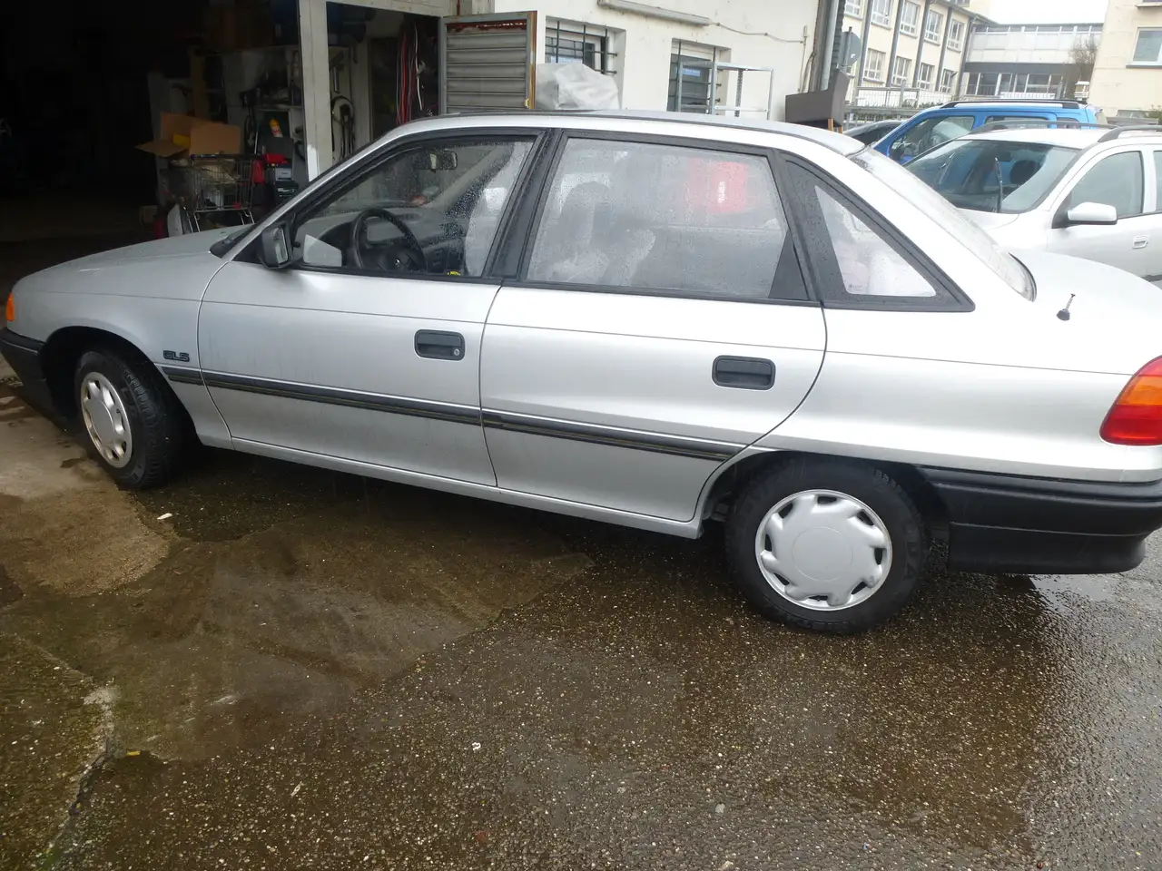 Opel Astra 1.6 GLS H kennzeichen, foto 8